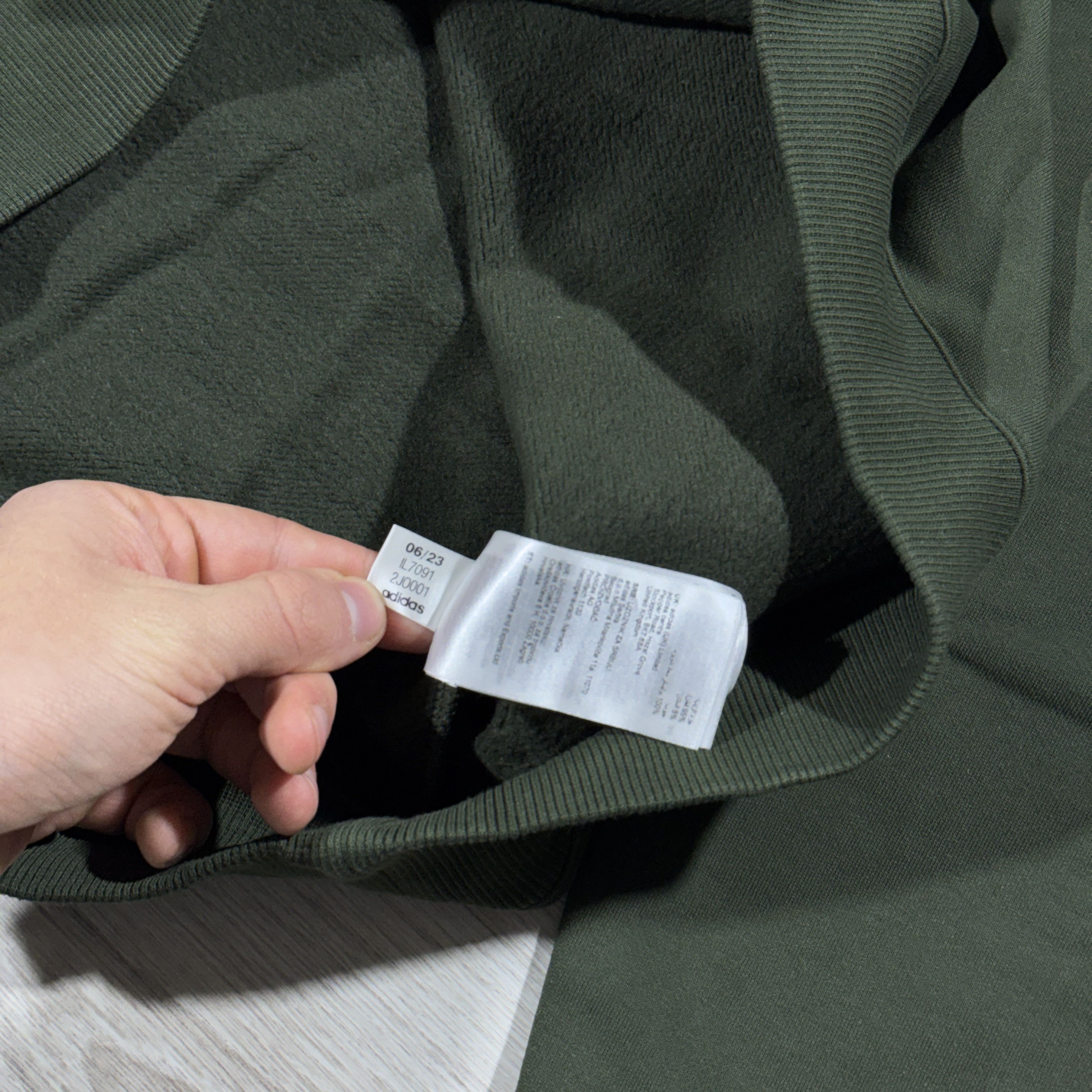 Adidas × END. Adidas x END. Khaki Utility Pocket Sweatshirt Size M Size US M / EU 48-50 / 2 - 7 Thumbnail