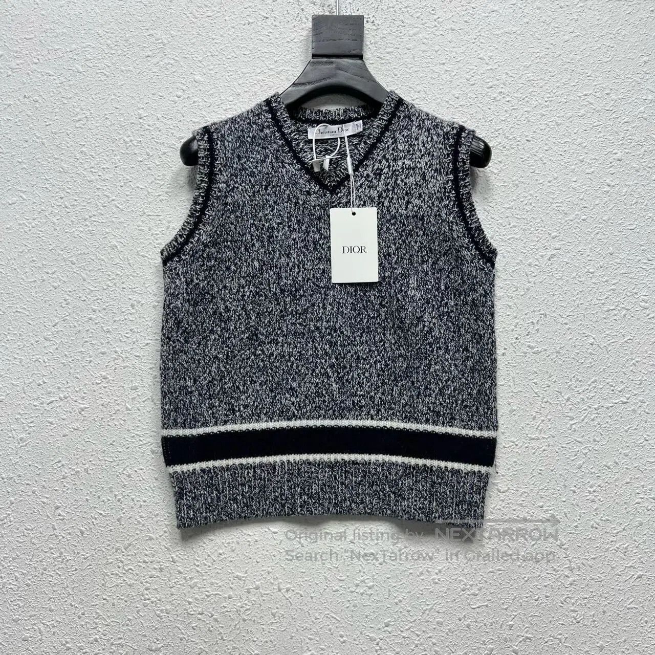 Dior Dior size38 Wool knitting slogan vest Size M / US 6-8 / IT 42-44 - 1 Thumbnail