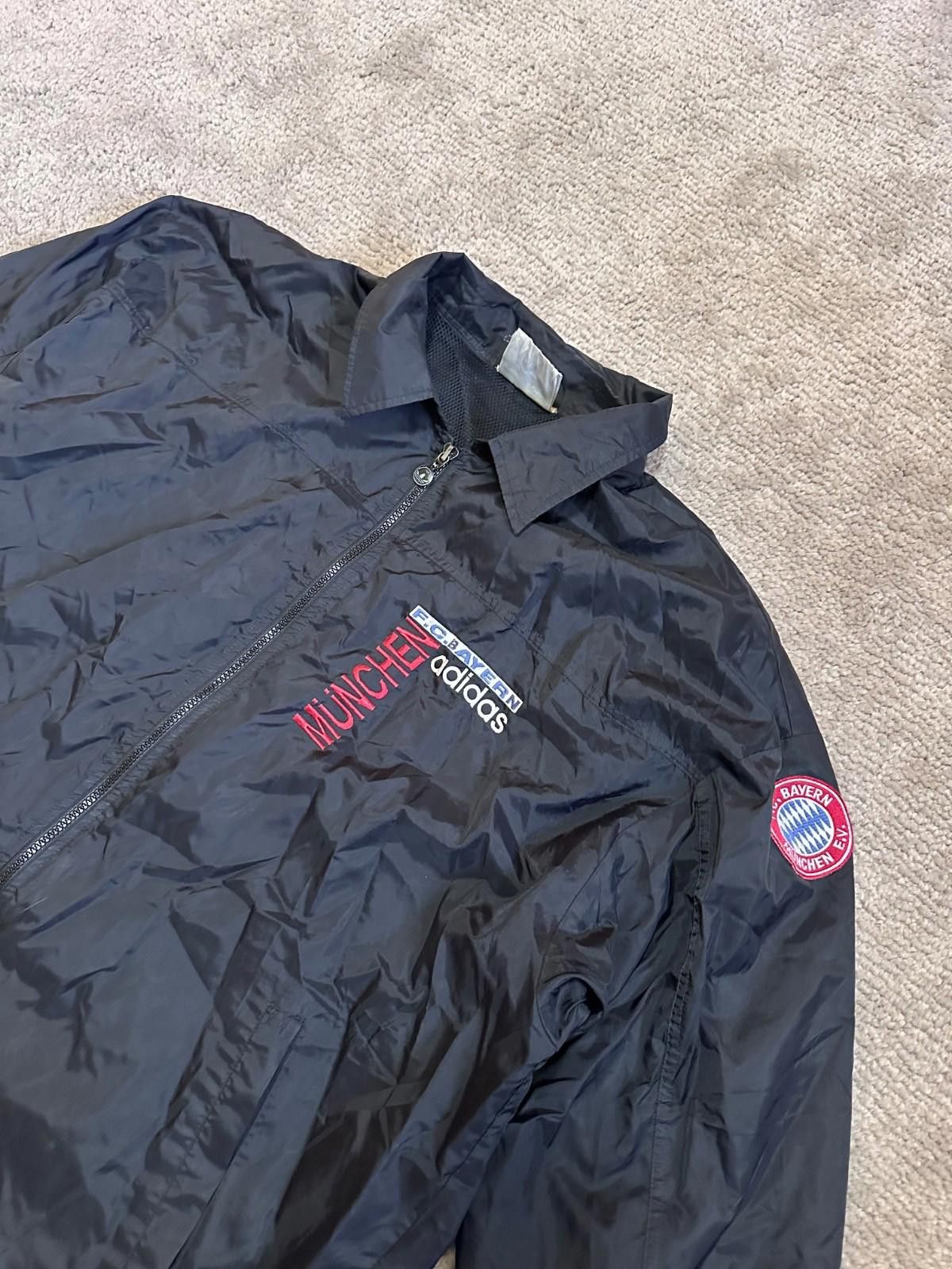 Adidas Vintage Adidas 1993-95 FC Bayern Munchen Track Jacket Size L Size US L / EU 52-54 / 3 - 4 Thumbnail