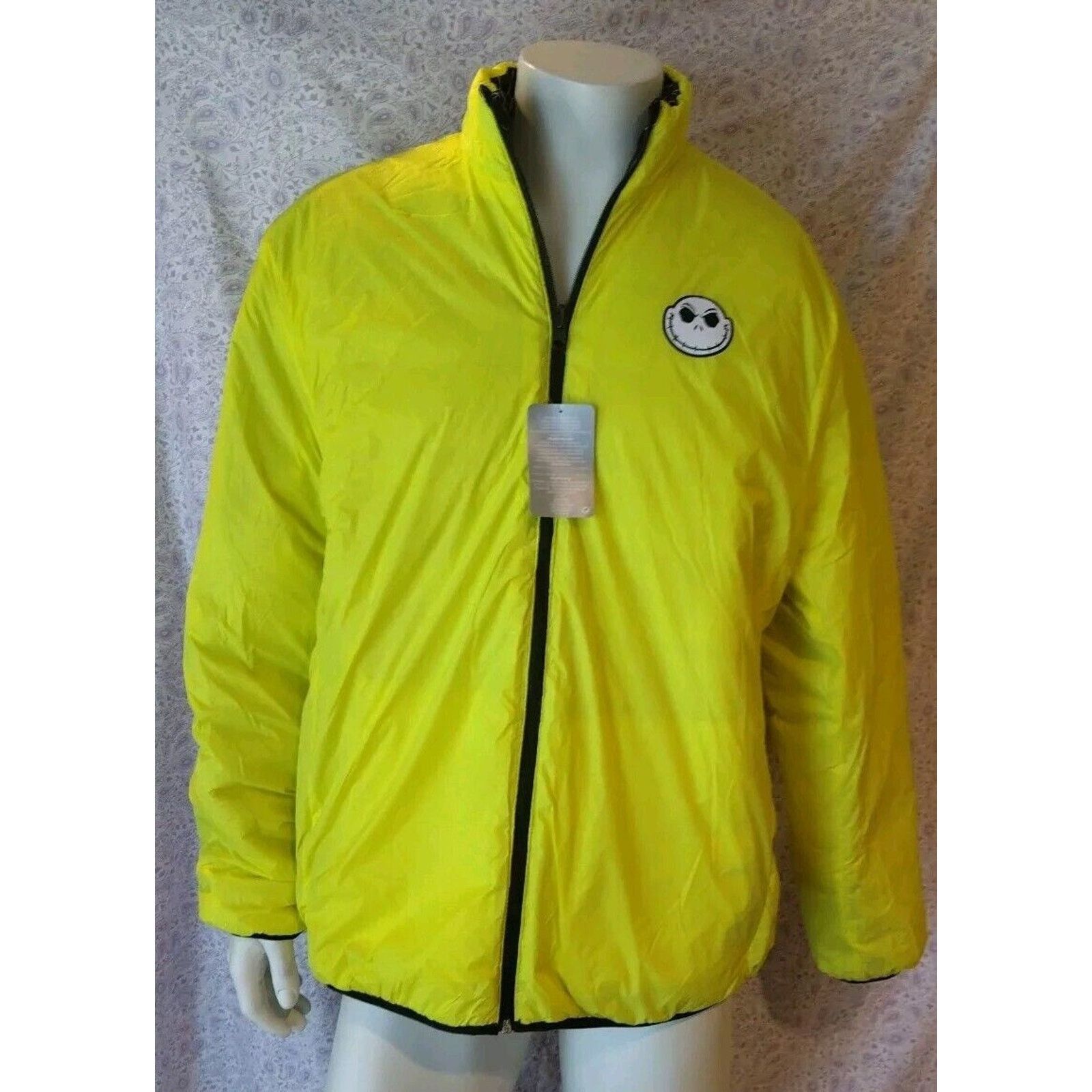 Disney NWT !! Nightmare Before Christmas Reversible Puffer Jacket L Size L / US 10 / IT 46 - 1 Thumbnail