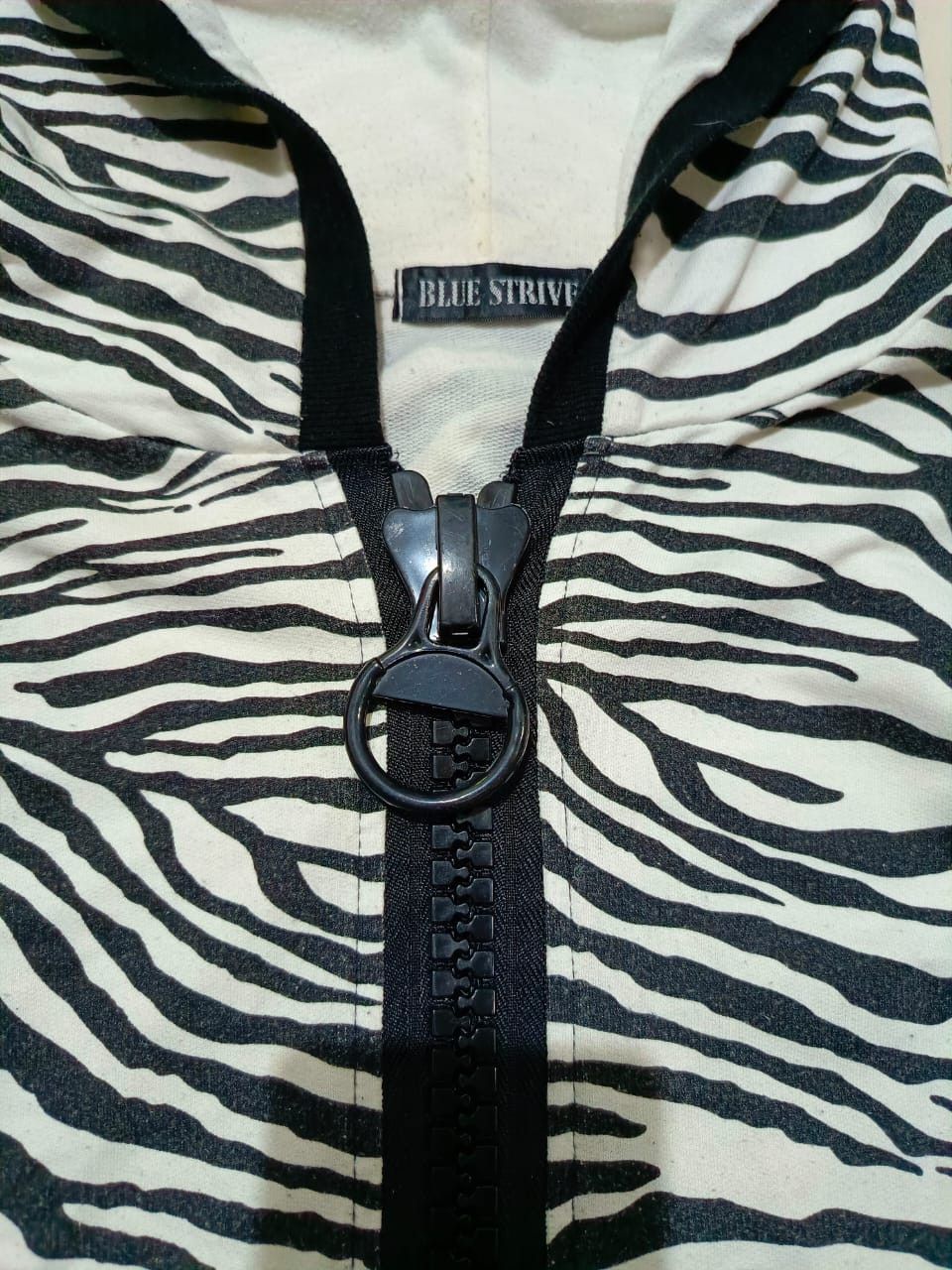 Beauty Beast 2000s Blue Strive- 3D Zebra Eared hoodie Big Zip Size L / US 10 / IT 46 - 2 Thumbnail