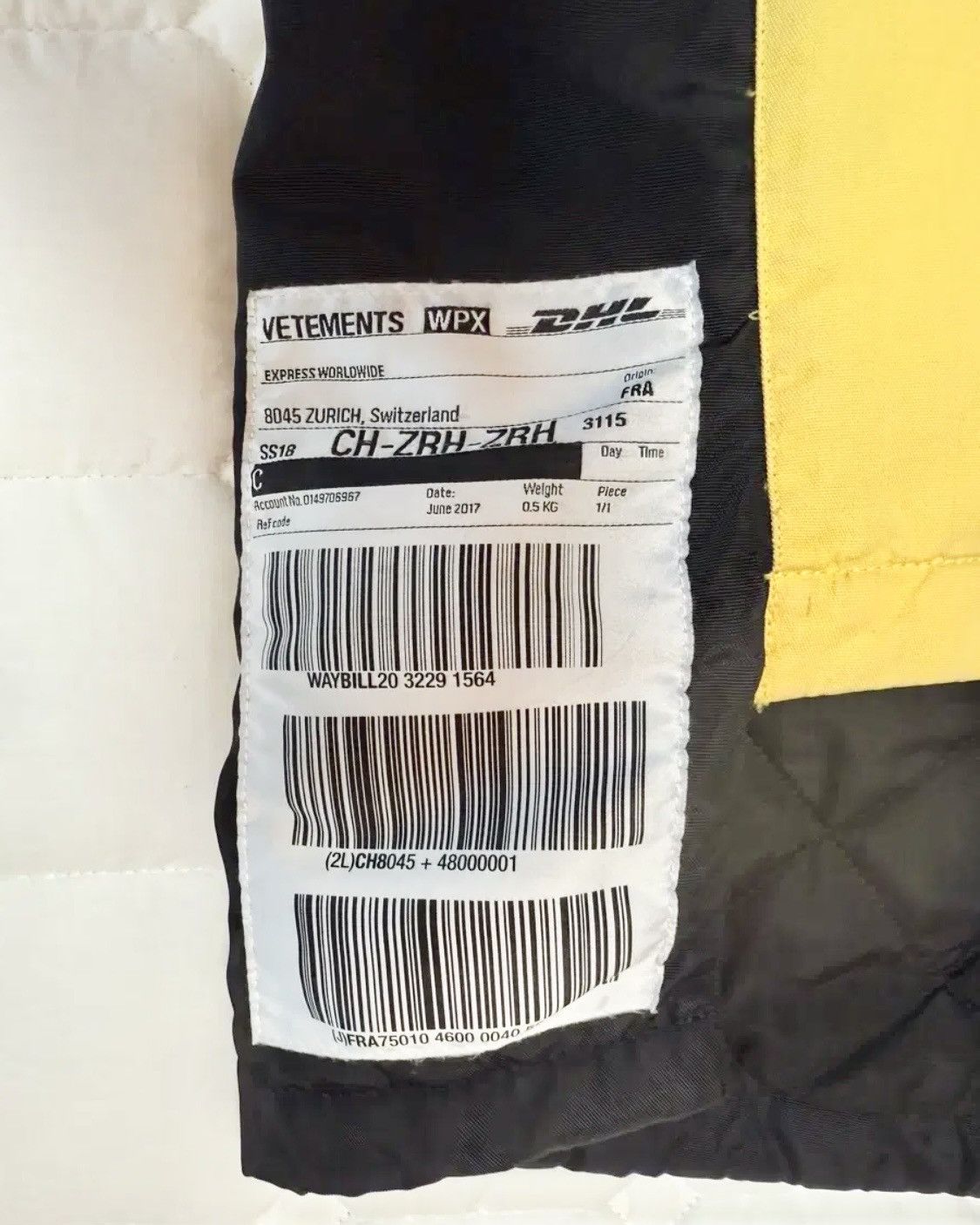 Vetements Vetements DHL Jacket Size US M / EU 48-50 / 2 - 7 Thumbnail