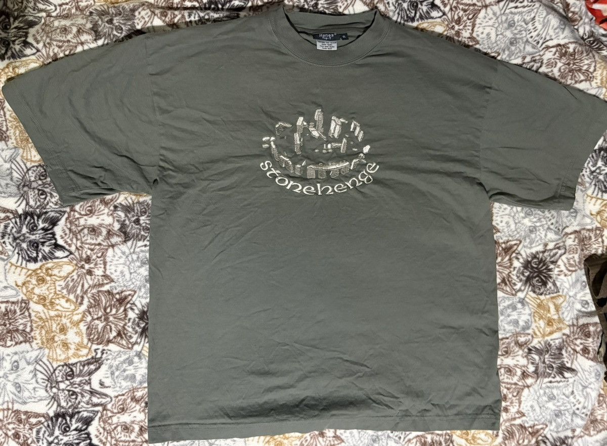 Hanes × Vintage Embroidered Hanes Stonehenge Tee Size US XL / EU 56 / 4 - 1 Thumbnail