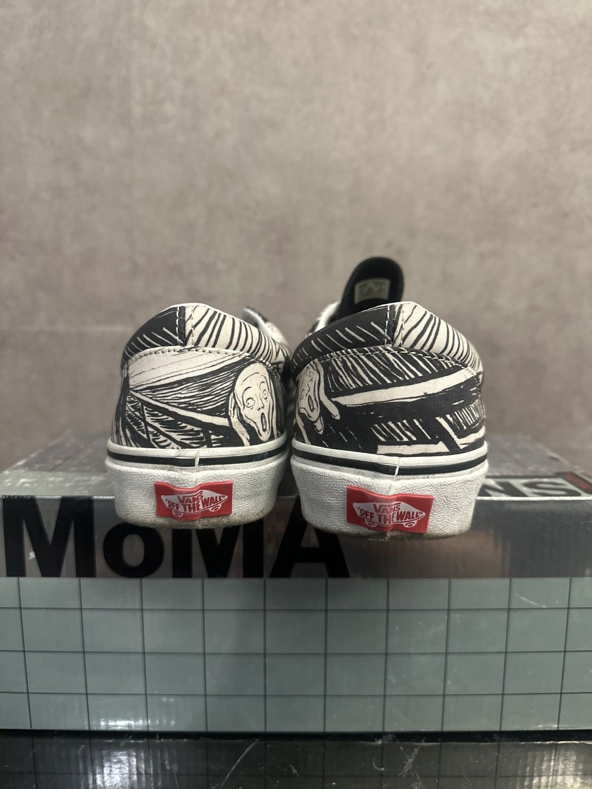 Vans Vans X Edvard Munch Size US 8 / EU 41 - 4 Thumbnail