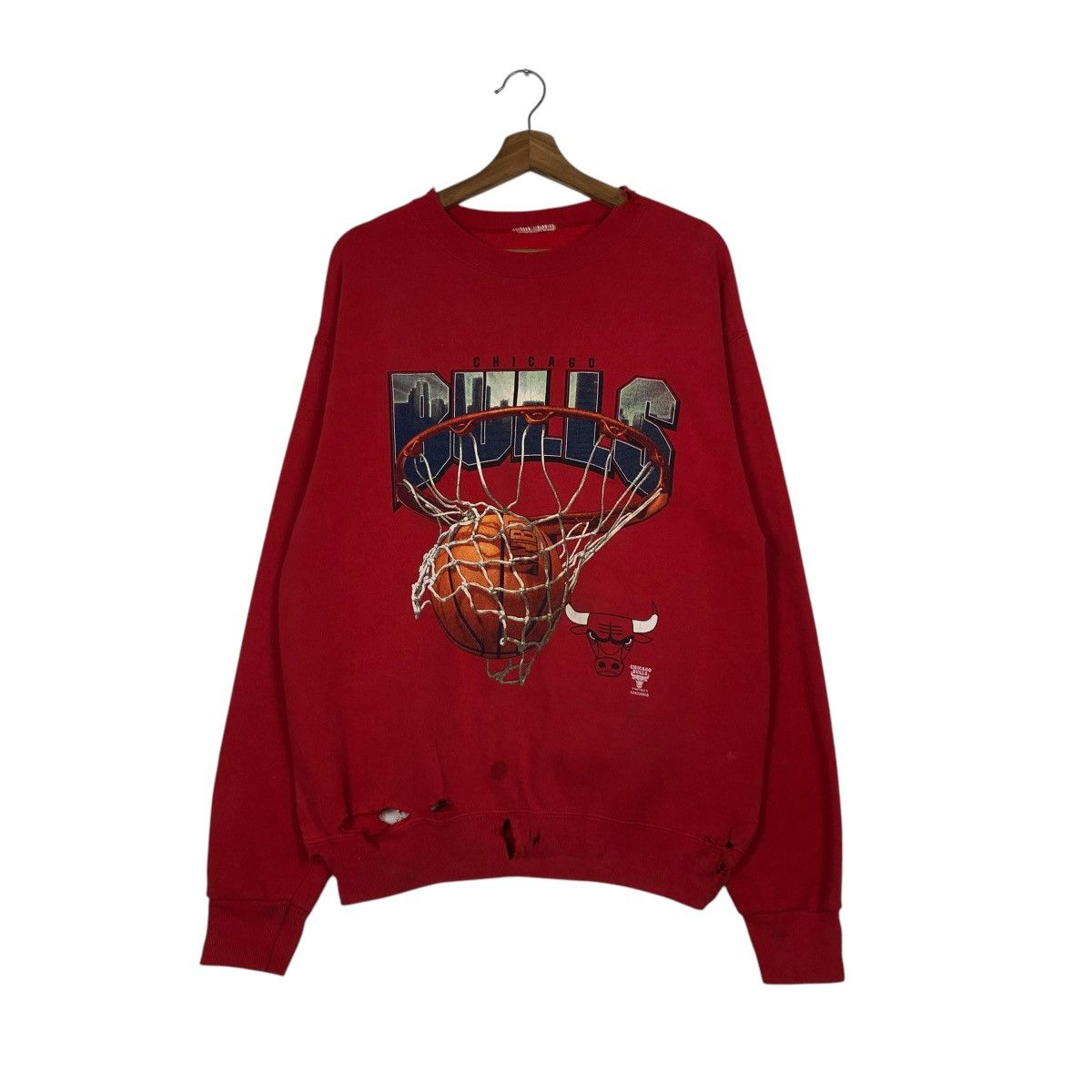 NBA 🔥VINTAGE CHICAGO BULLS SWEATSHIRT DISTRESSED DESIGN RARE Size US M / EU 48-50 / 2 - 3 Thumbnail