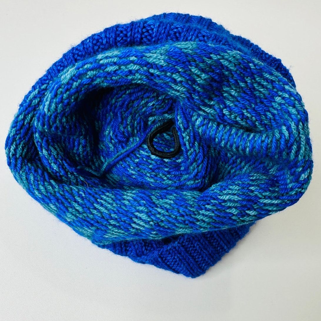 Other Blue Green Triangle Print Knit Beanie Tan Pom Pom OS Size ONE SIZE - 5 Thumbnail