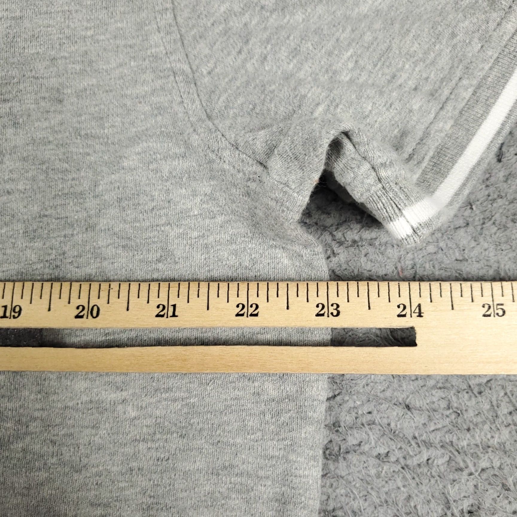 Tommy Hilfiger Tommy Hilfiger Polo Shirt Mens Large Gray Solid Short Sleeve Casual Button-Front MIS-Style 90s Classic Preppy Mens Size US L / EU 52-54 / 3 - 6 Thumbnail