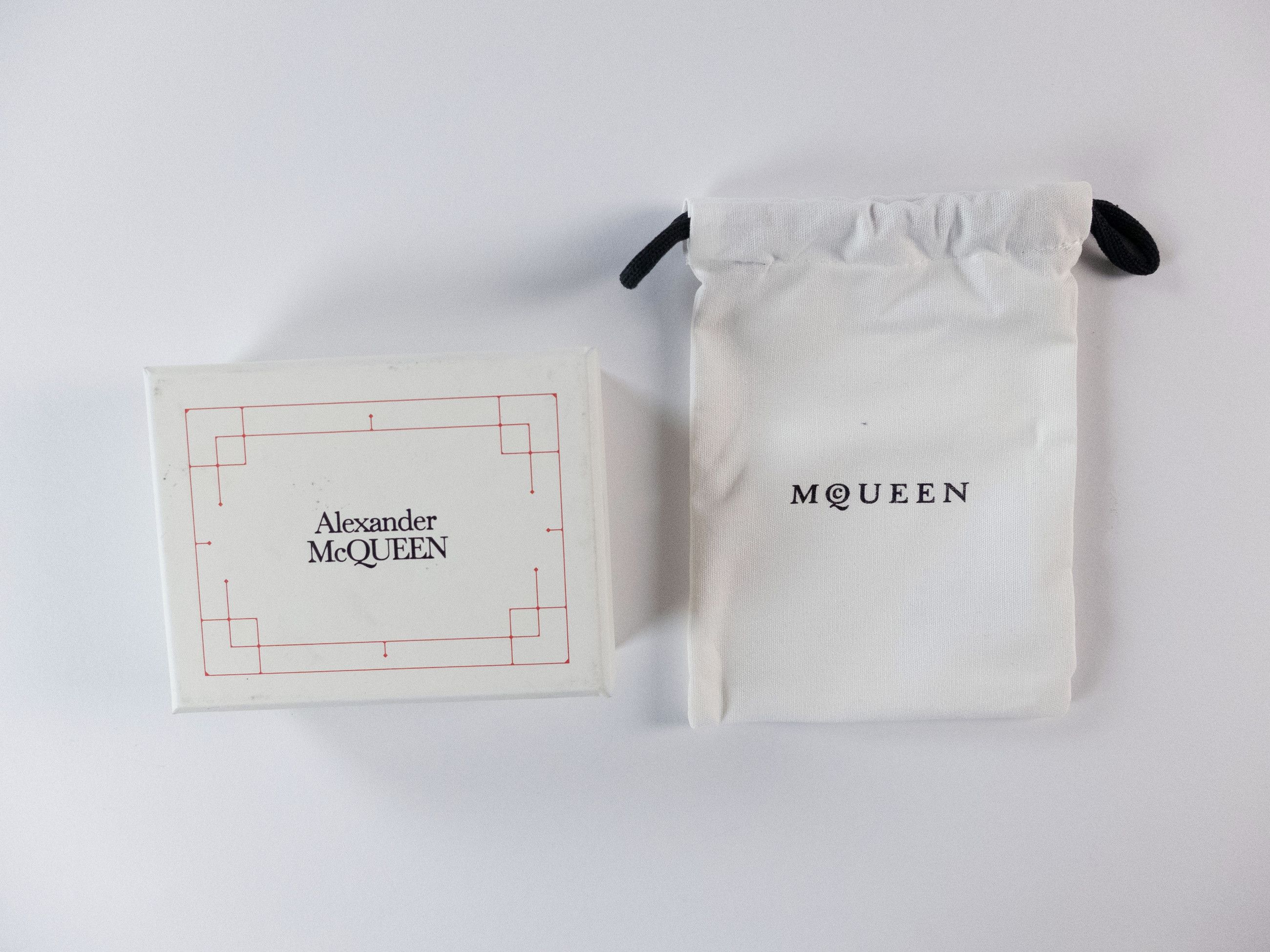 Alexander McQueen ALEXANDER MCQUEEN black T-bar leather card holder with chain Size ONE SIZE - 11 Thumbnail