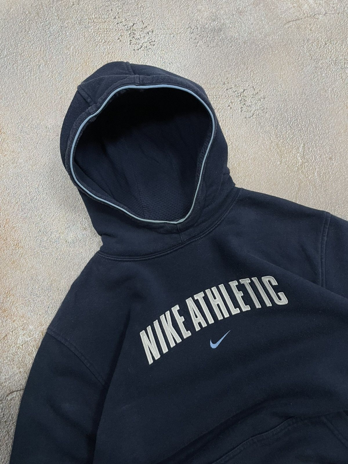 Nike Vintage Nike Athletic Center Logo Hoodie Size US S / EU 44-46 / 1 - 3 Thumbnail