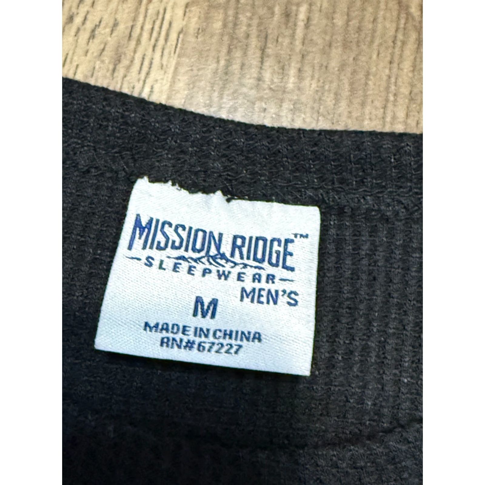 Vintage Mission Ridge Shirt Men Long Sleeve Crewneck M Black Pajama Top Regular/Adult Medium Womens? Size US M / EU 48-50 / 2 - 5 Thumbnail