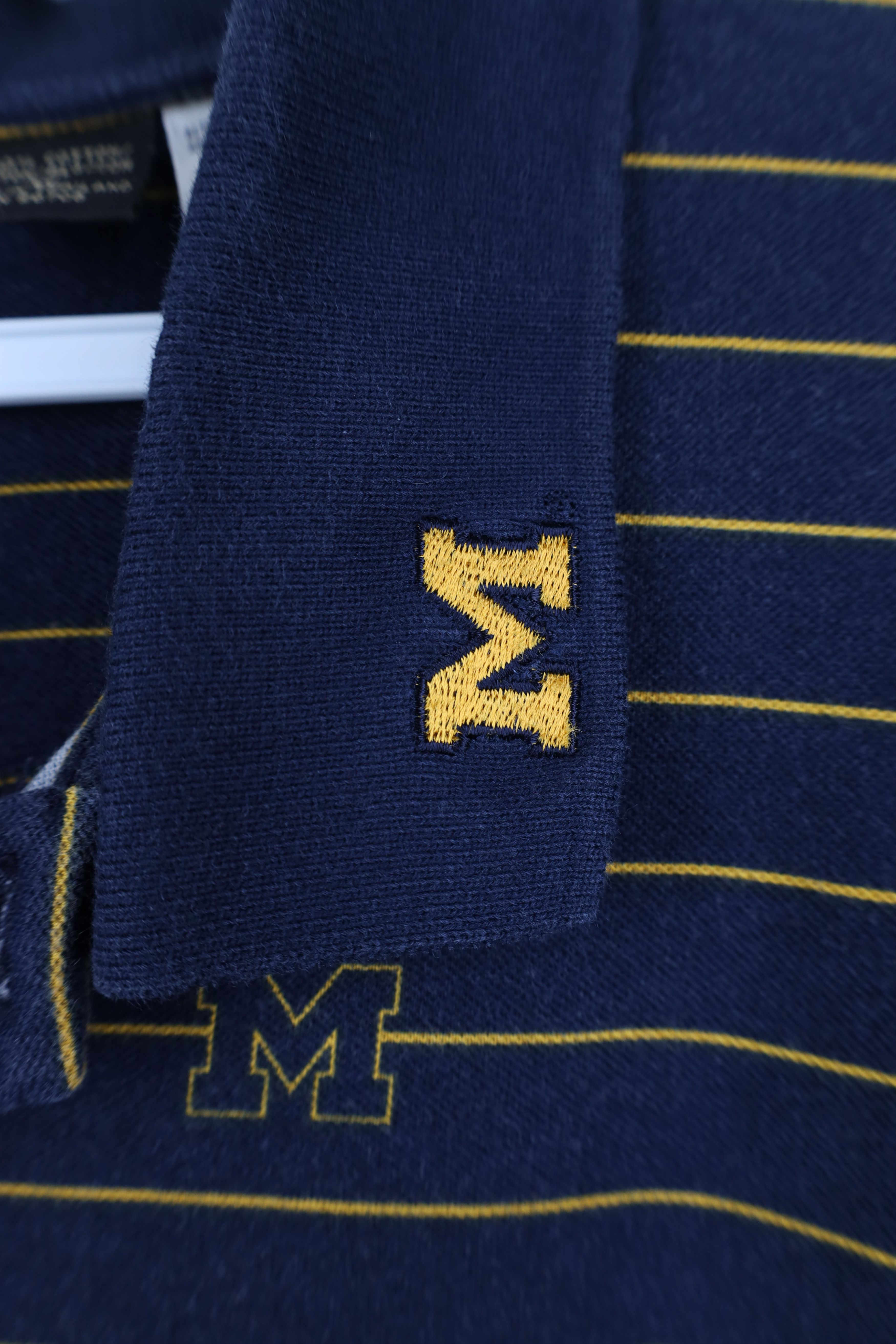 Vintage Vintage 90s Block M University of Michigan Golf Polo Shirt Size US XL / EU 56 / 4 - 4 Thumbnail