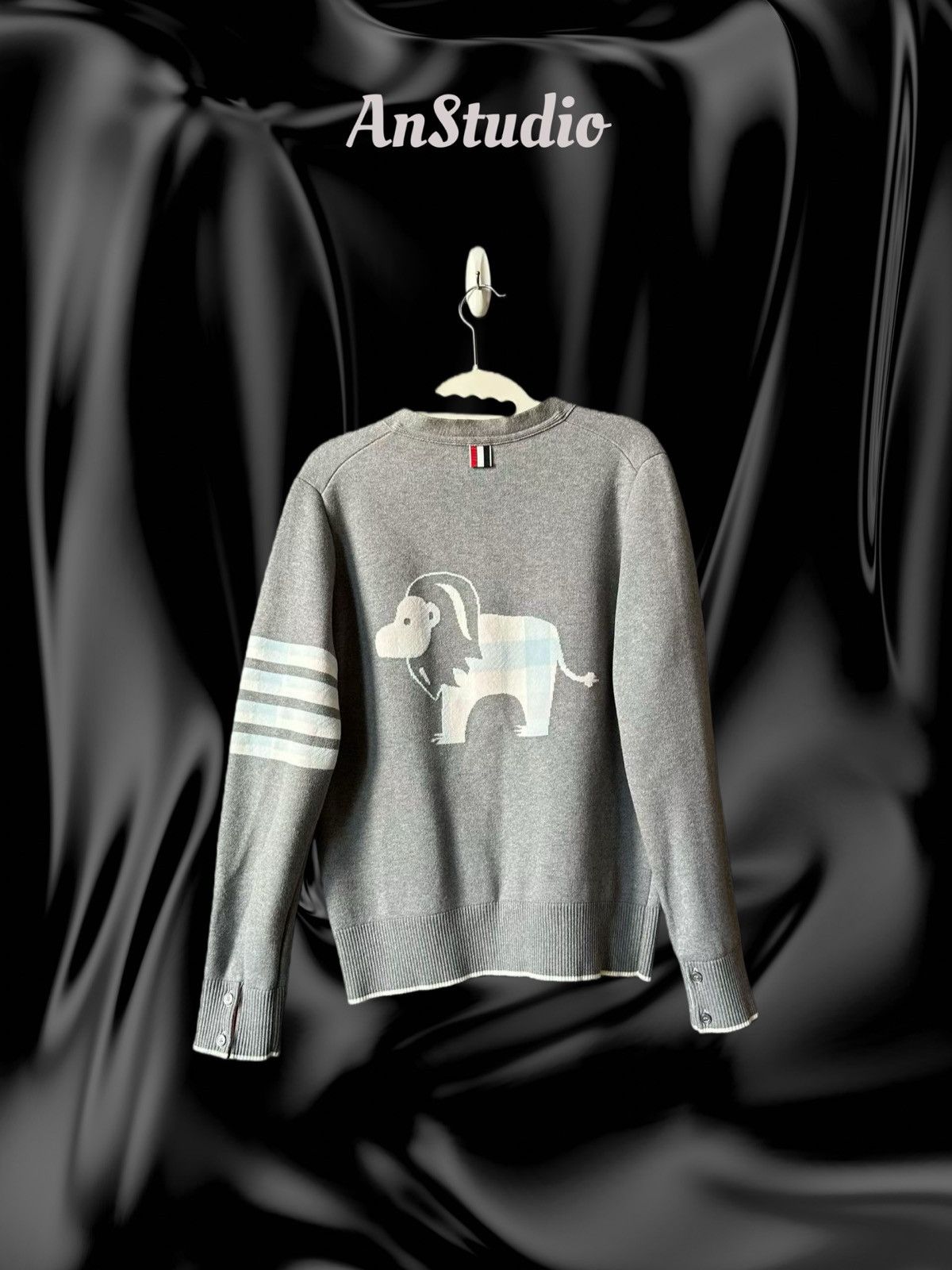 Thom Browne Thom Browne 4-Bar Lion Icon Jacquard Cardigan Size US XS / EU 42 / 0 - 2 Thumbnail