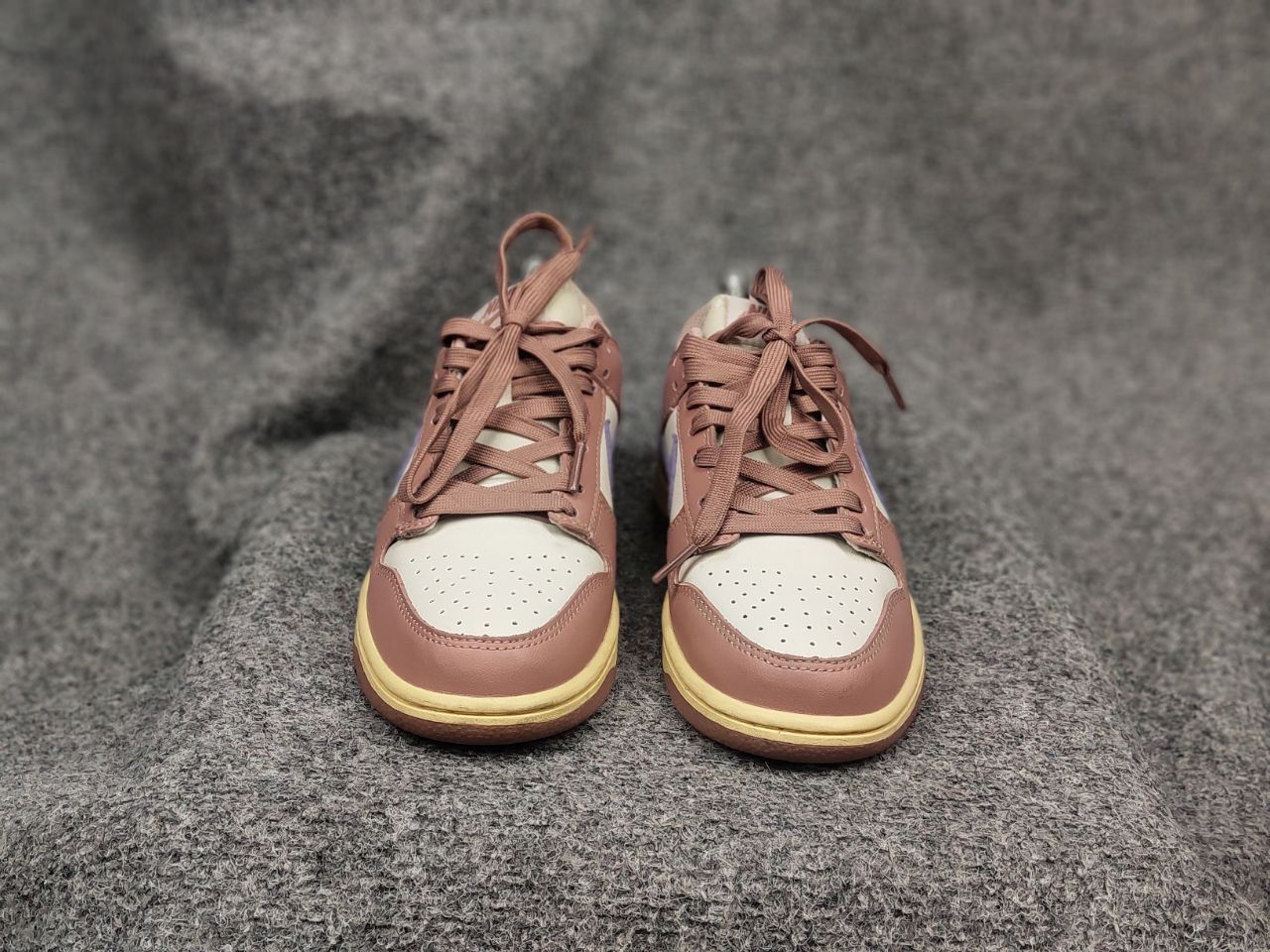 Nike Nike Dunk Low Pink Oxford Purple White Sneaker Vintage Style Size US 5.5 / IT 35.5 - 9 Thumbnail