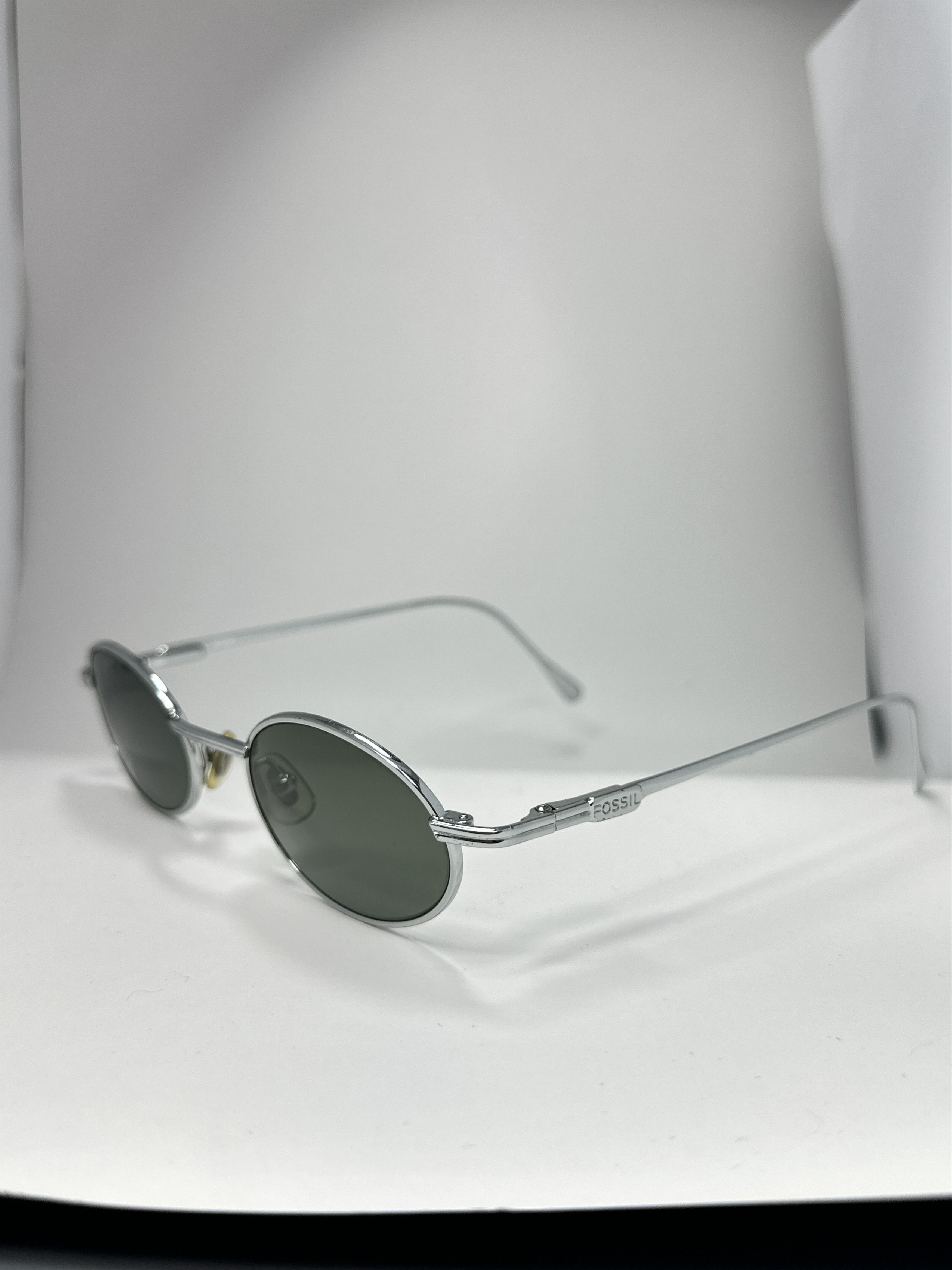Fossil Vintage Fossil Oval Metal Frame Sunglasses 00s Size ONE SIZE - 1 Thumbnail