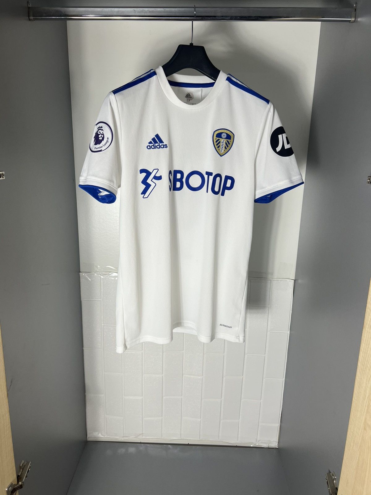 Adidas × Vintage VERY RARE ADIDAS FC LEEDS UNITED ENGLAND SOCCER JERSEY Y2K Size US M / EU 48-50 / 2 - 4 Thumbnail