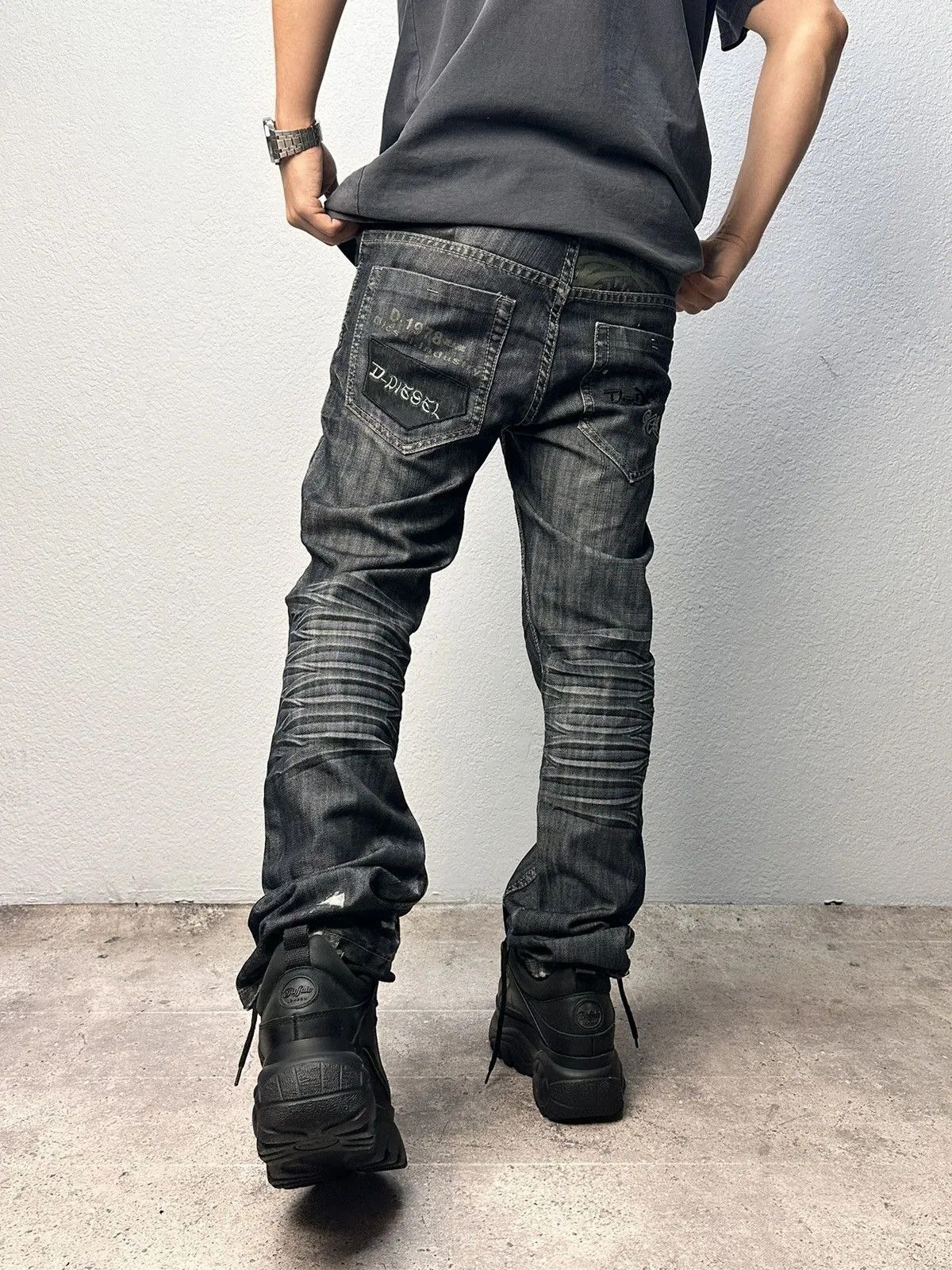 14th Addiction Diesel Vintage Faded Jeans Cut Italy Streetwear Style Size US 32 / EU 48 - 14 Thumbnail
