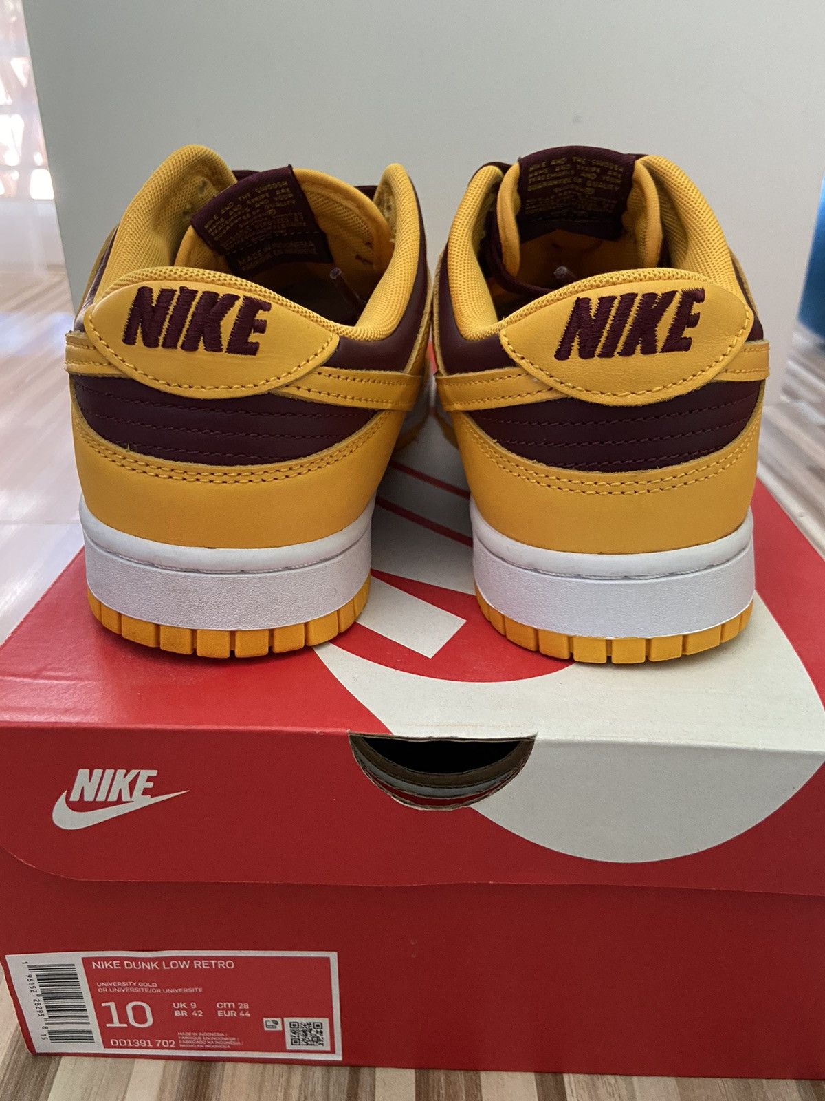 Nike Nike Dunk Low Retro University Gold Size US 10 / EU 43 - 3 Thumbnail