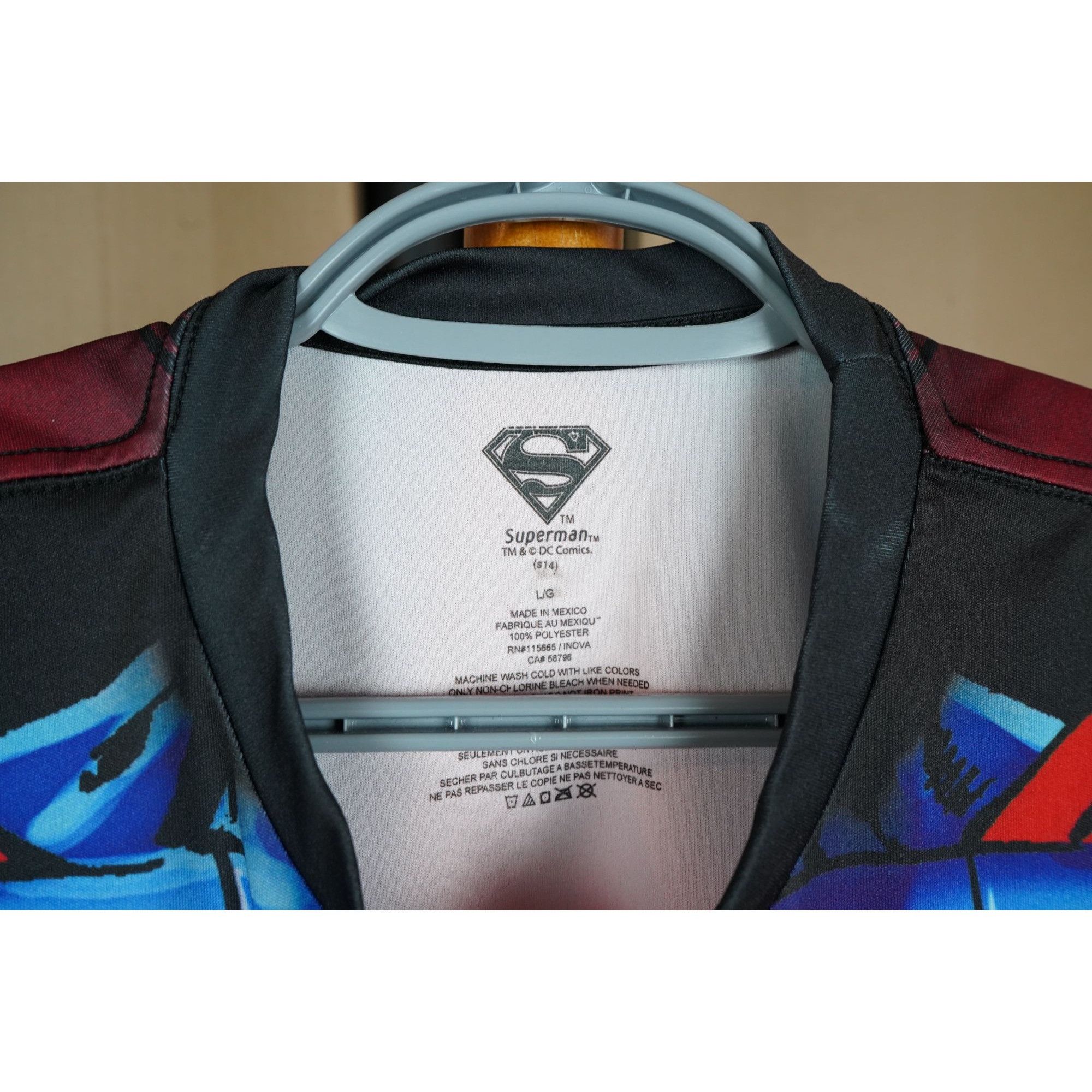 DC Comics DC Comics Superman Sports Tshirt Men's L #307 Size US L / EU 52-54 / 3 - 4 Thumbnail