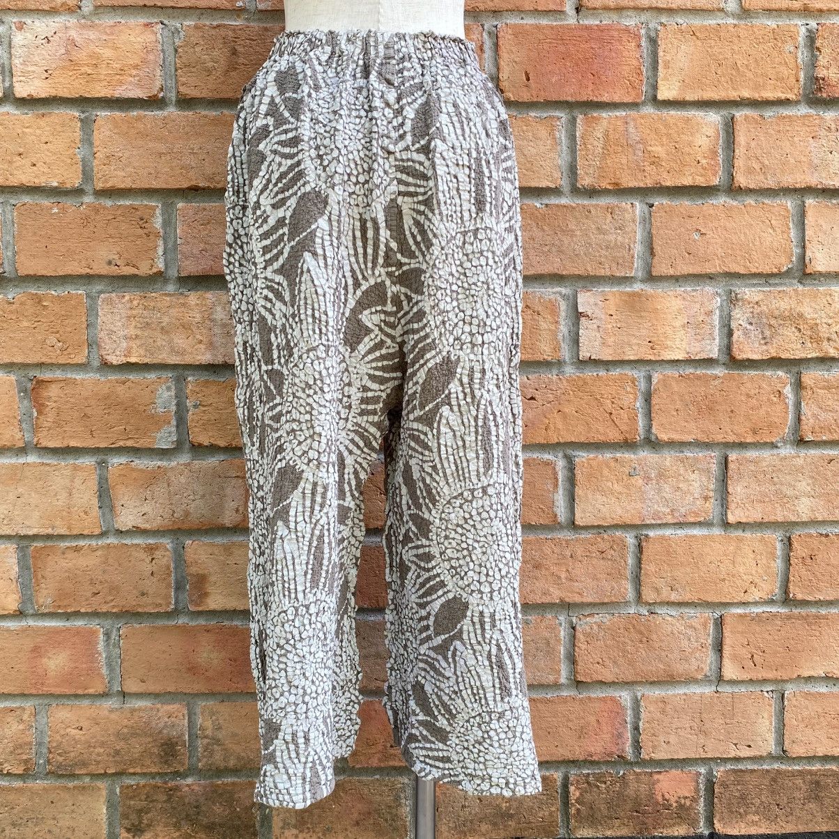 Issey Miyake Issey Miyake Me Comfort Stretch Two-Tone Crop Pants Size 40" / US 18 - 13 Thumbnail