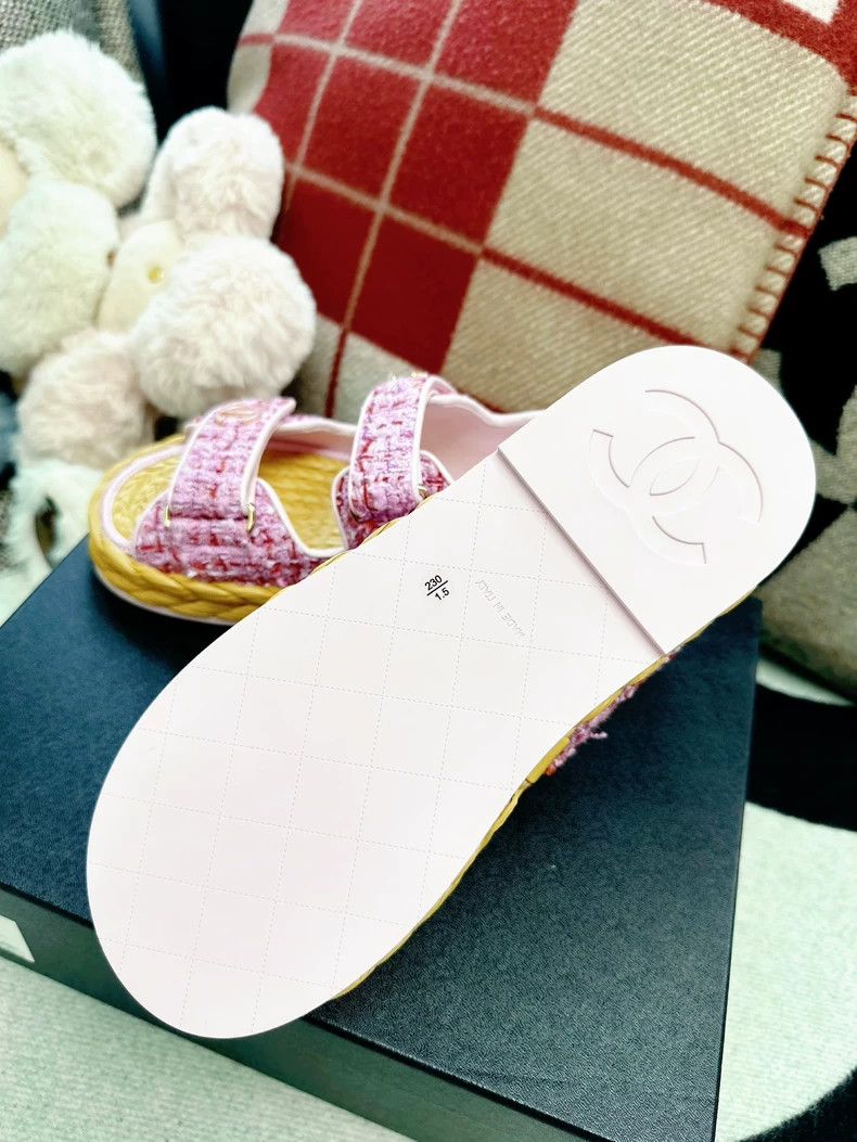 Chanel Chanel 22p pink mixed color grass knitting sole Velcro bea Size US 5.5 / IT 35.5 - 7 Thumbnail