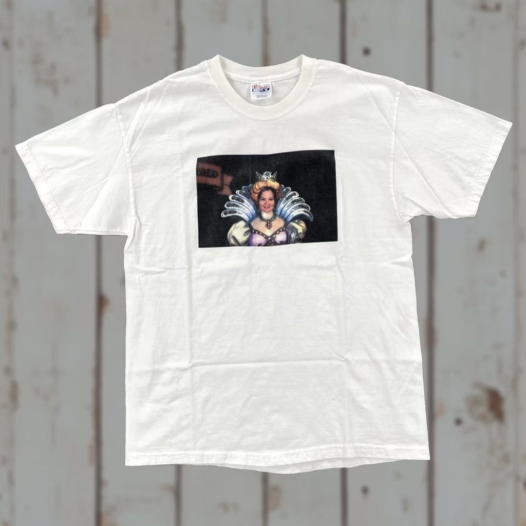 Hanes Vtg Hanes Beefy-T Shirt Large White 90s Y2K Graphic Print Men Lady In Costume Size US L / EU 52-54 / 3 - 1 Thumbnail