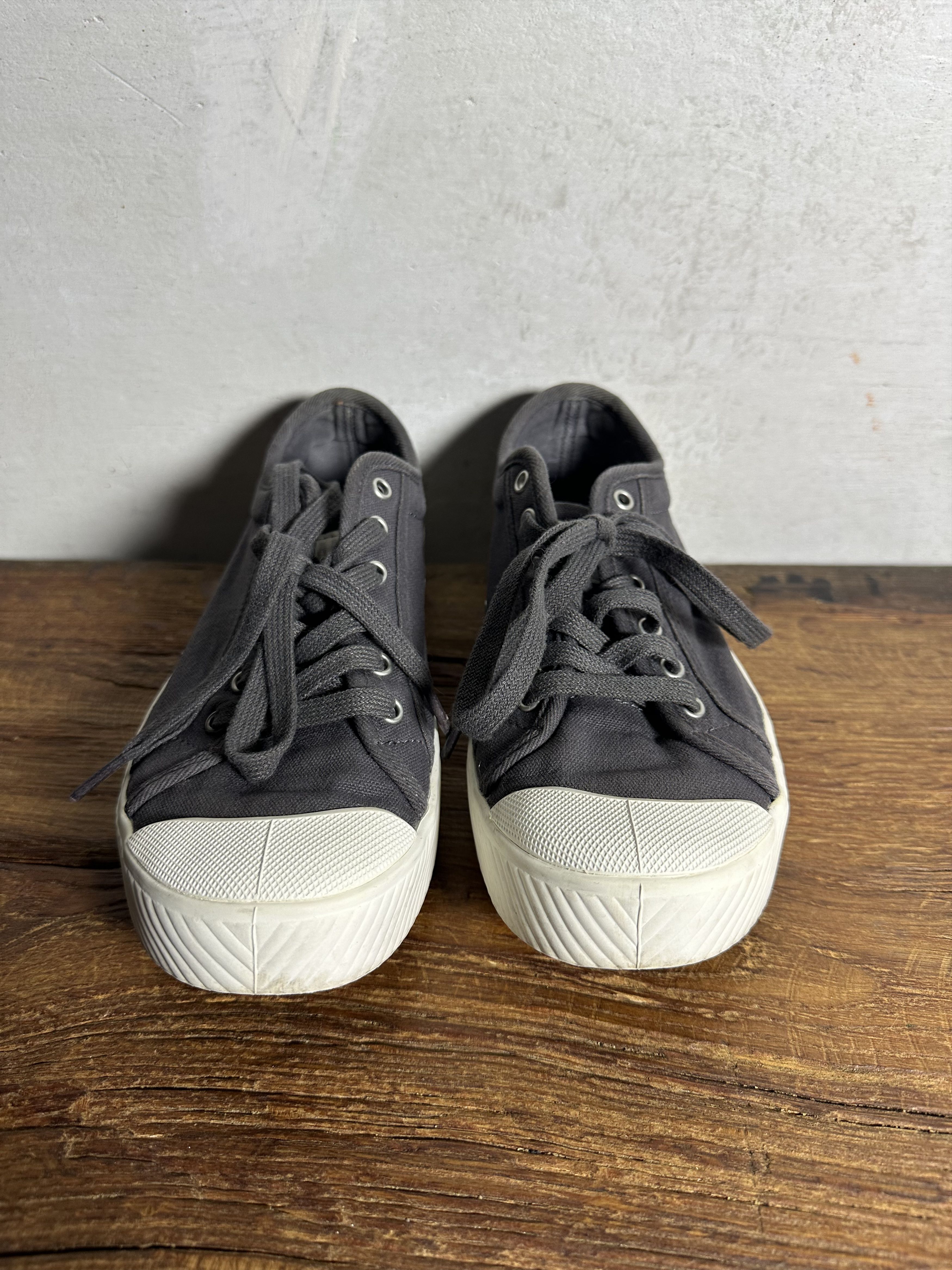 Palladium PALLAPHOENIX OG CANVAS ASPHALT SNEAKERS Size US 6.5 / EU 39-40 - 13 Thumbnail