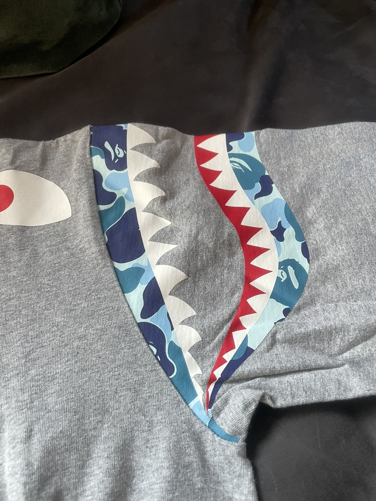 Bape BAPE ABC Camo Shark Shoulder Tee Size US XL / EU 56 / 4 - 12 Thumbnail
