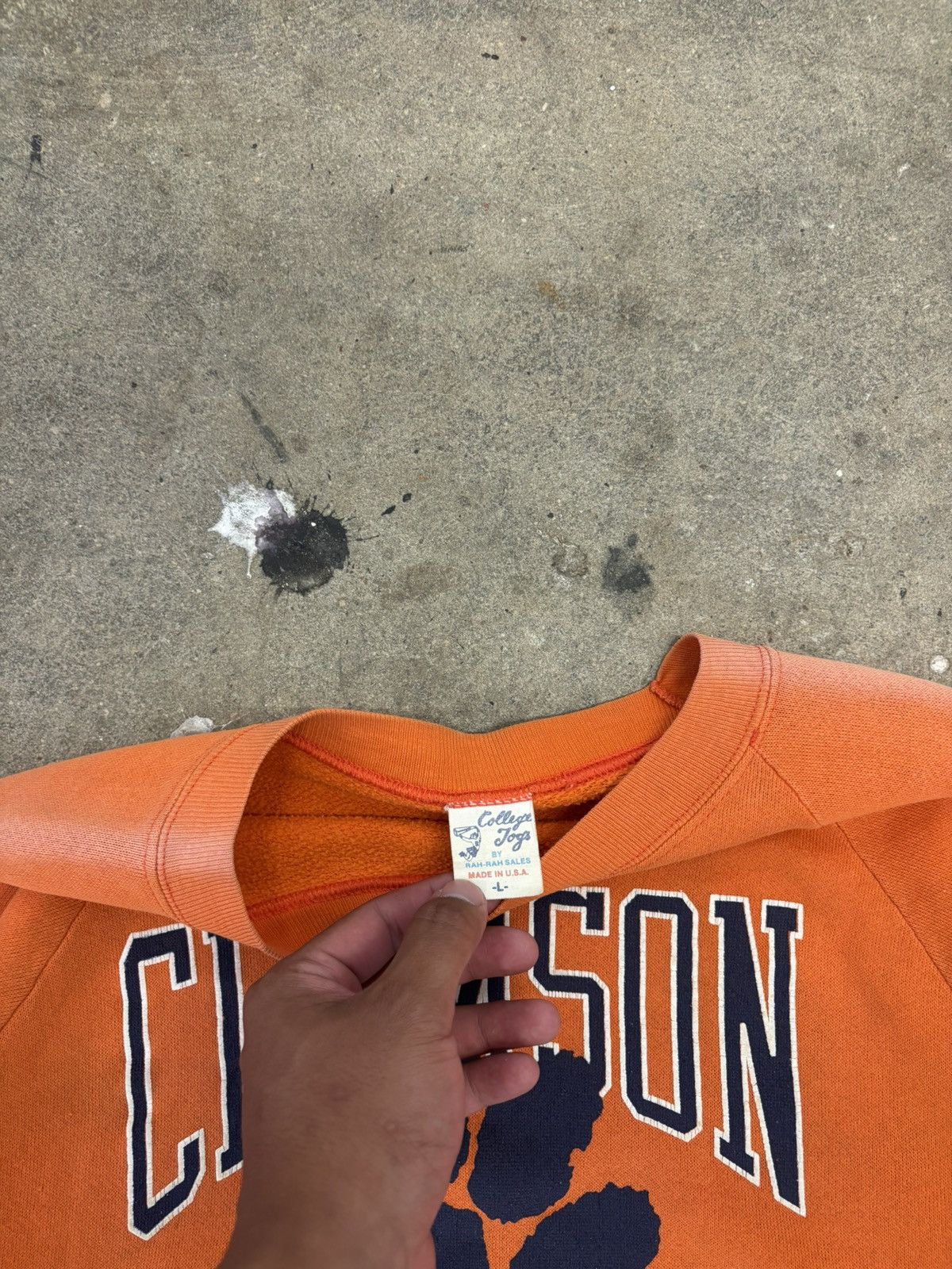 Vintage Vintage 90’s Clemson University Sweatshirt Size US L / EU 52-54 / 3 - 4 Thumbnail
