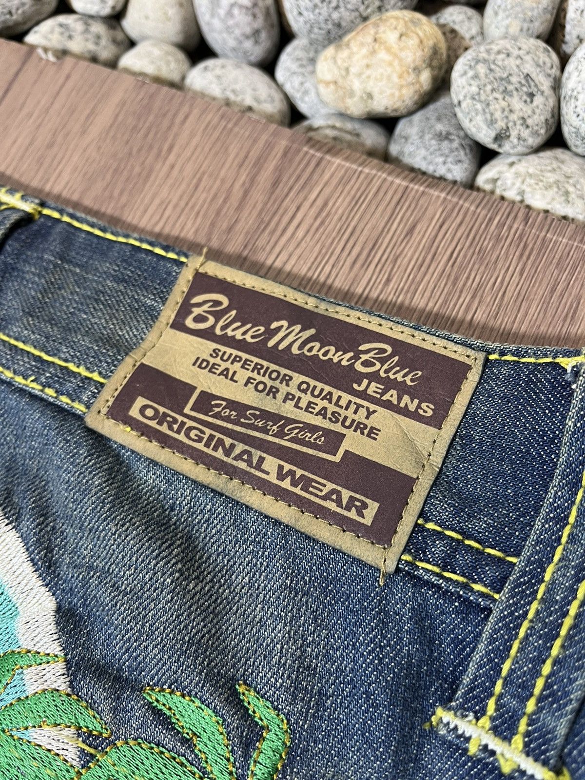 Blue Blue Japan × Hysteric Glamour × Japanese Brand Y2K Blue Moon Blue japan Surfing Back Embroidery denim Size US 28 / EU 44 - 9 Thumbnail