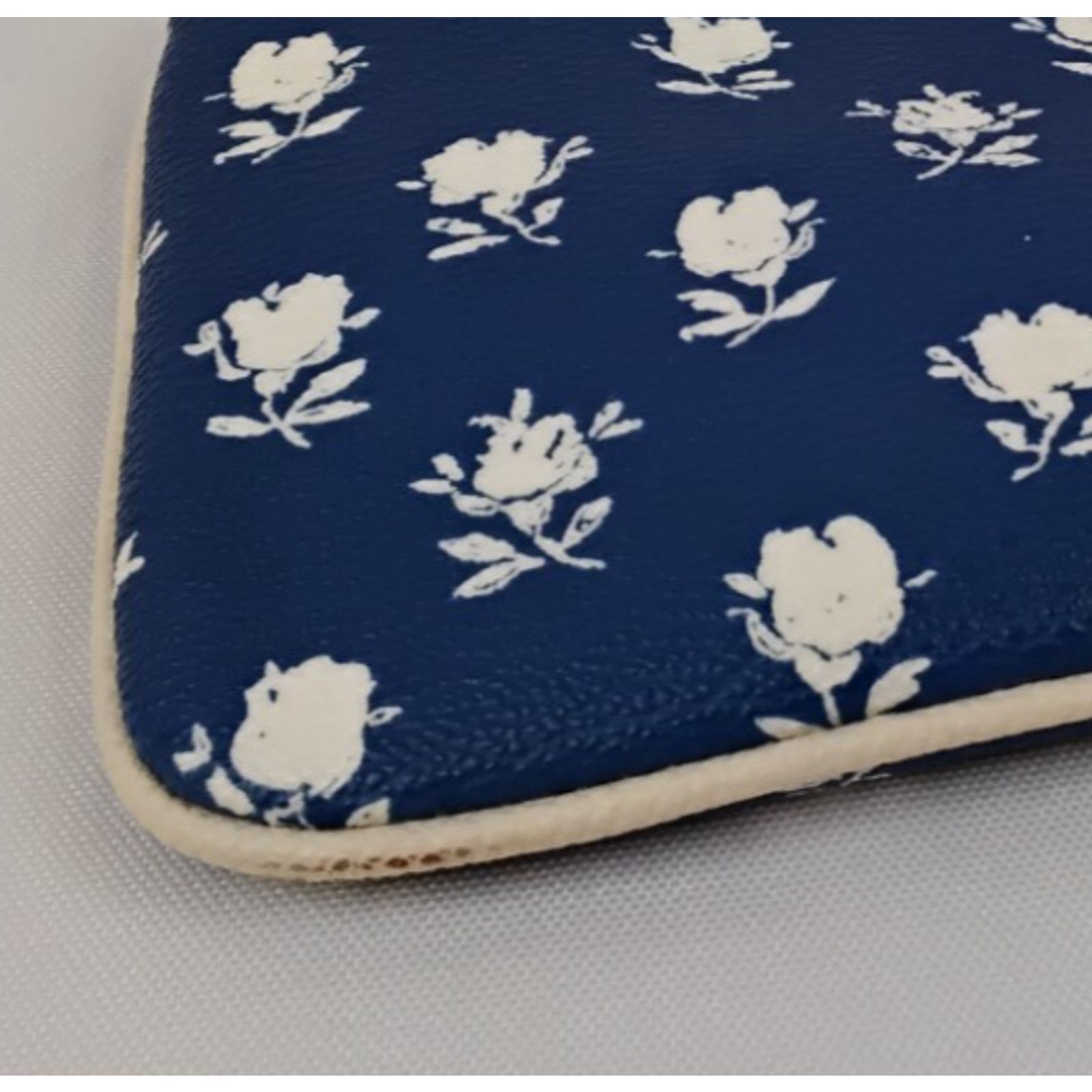 Coach Coach Wristlet Pouch Wallet Blue White Floral Print Leather Size ONE SIZE - 7 Thumbnail