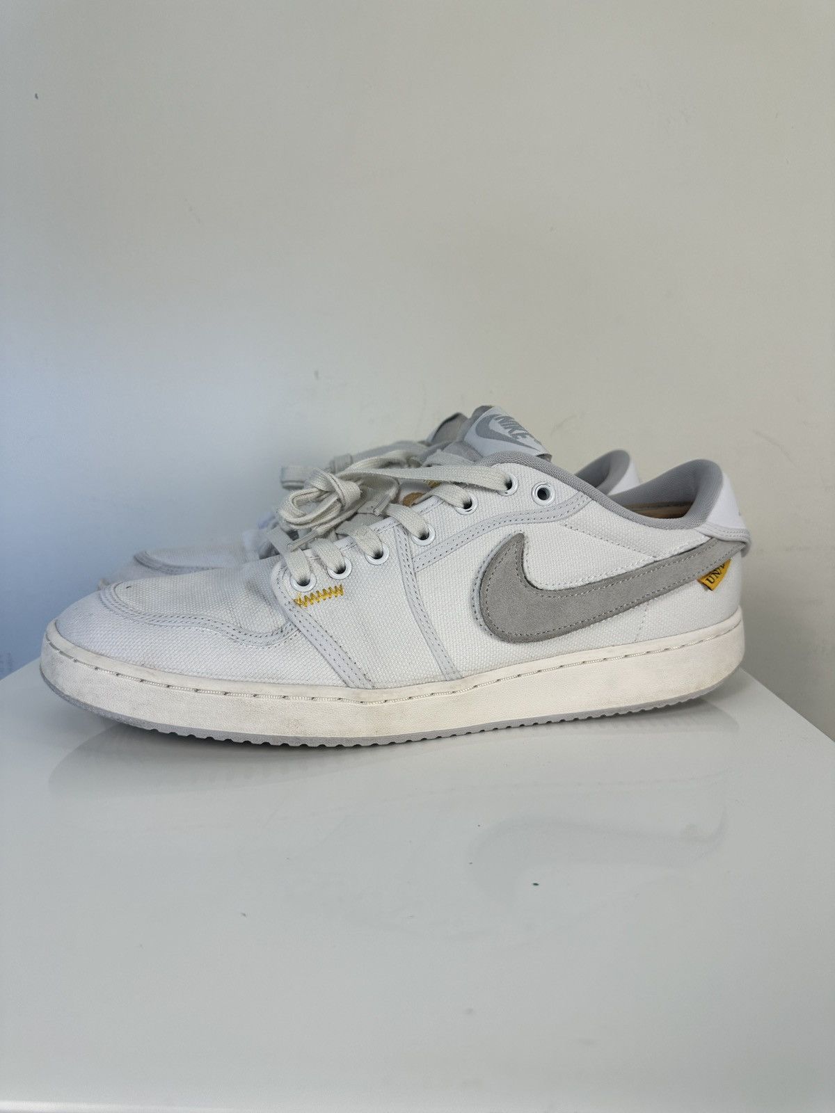Jordan Brand × Nike Air Jordan 1 AJKO x Union White Canvas Men Sneaker Size 13 Size US 13 / EU 46 - 3 Thumbnail