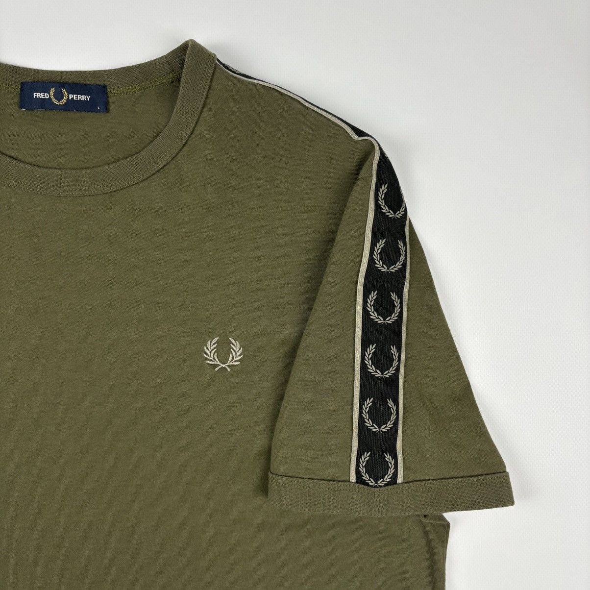 Fred Perry Fred Perry Sportswear Lampas T-Shirt Tee Size US L / EU 52-54 / 3 - 5 Thumbnail