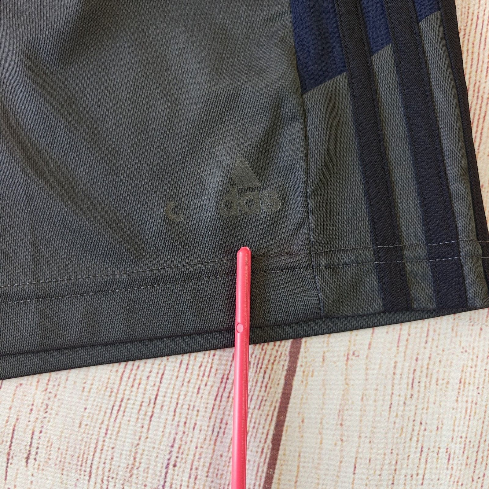 Adidas Adidas Aeroready triple stripe zip pocket athletic shorts S Size US 30 / EU 46 - 9 Thumbnail