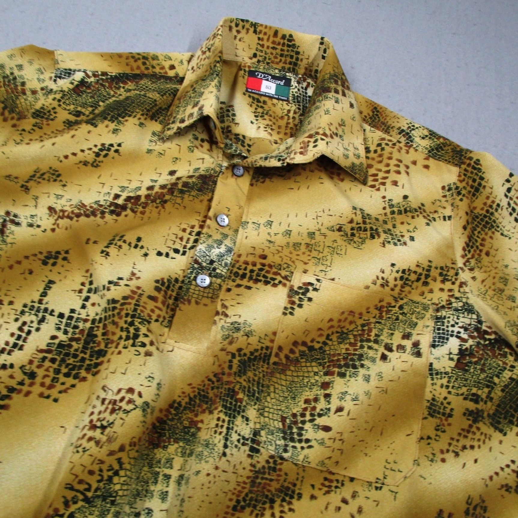Vintage VINTAGE D'Accord Polo Shirt Shirt Mens L Yellow Snakeskin Print 6075 USA Size US L / EU 52-54 / 3 - 2 Thumbnail