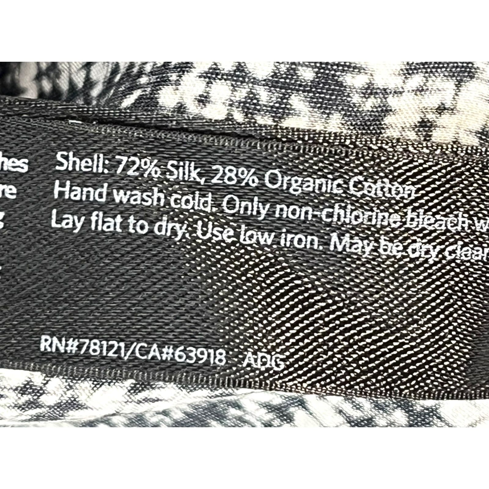 Eileen Fisher Eileen Fisher Blouse Silk Blend Funnel Neck Sz Small VGUC Black White Classic Multicolor Colorful Long Sleeve Regular Women Size S / US 4 / IT 40 - 8 Thumbnail