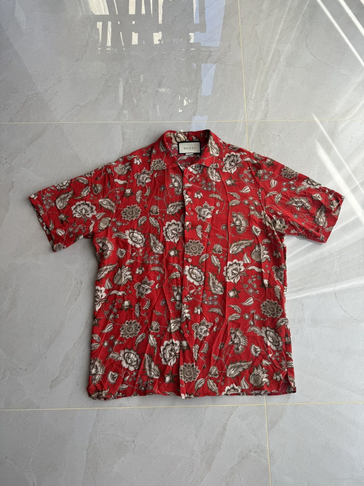 Gucci Gucci SS17 Red Silk Floral Shirt Sz.48 Size US M / EU 48-50 / 2 - 2 Thumbnail
