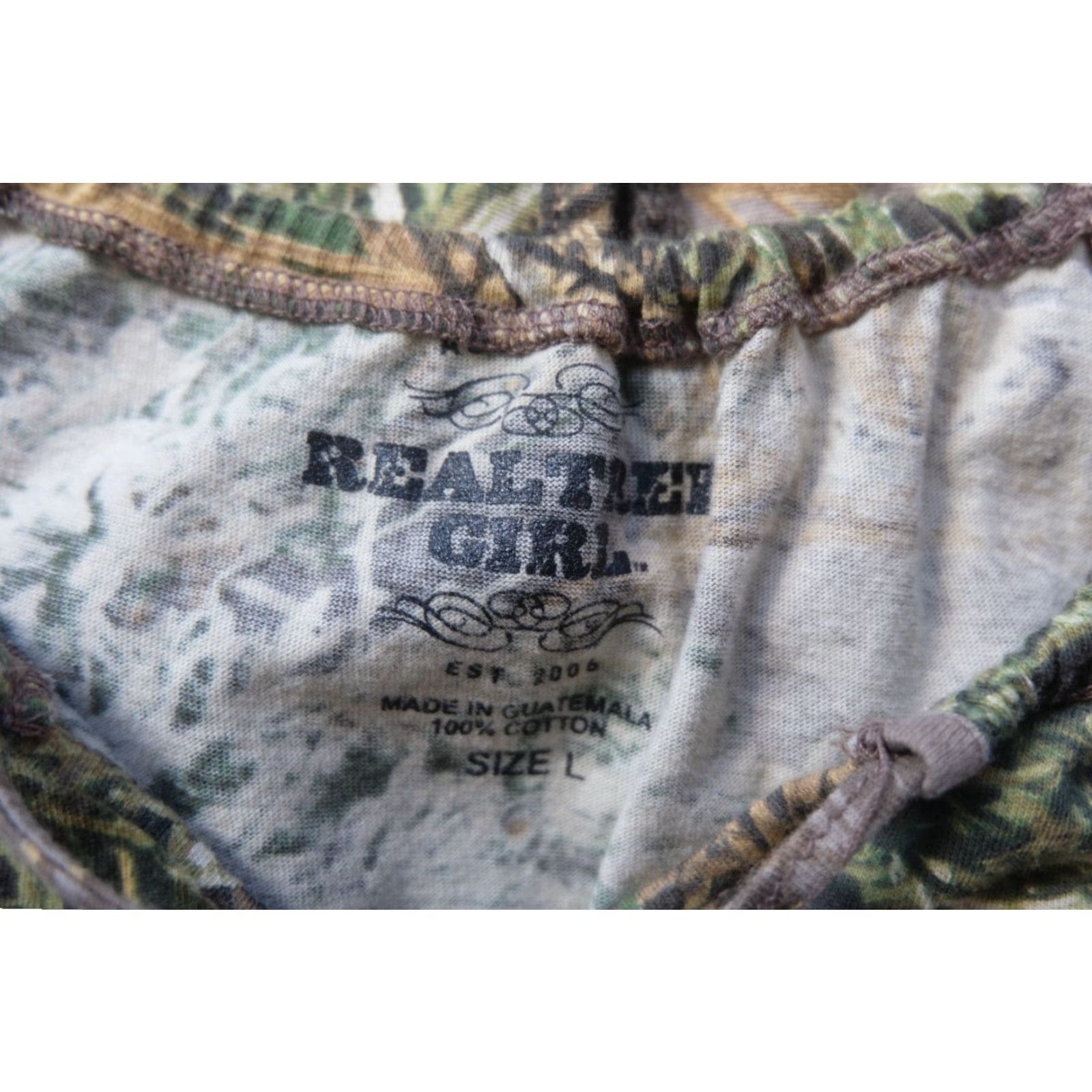 Realtree VINTAGE REALTREE OUTDOOR GIRL VTG Y2K RETRO TIE LACE CAMO ALL OVER PRINT CUTE TOP HUNTING SZ L WOMEN T-SHIRT Size L / US 10 / IT 46 - 6 Thumbnail