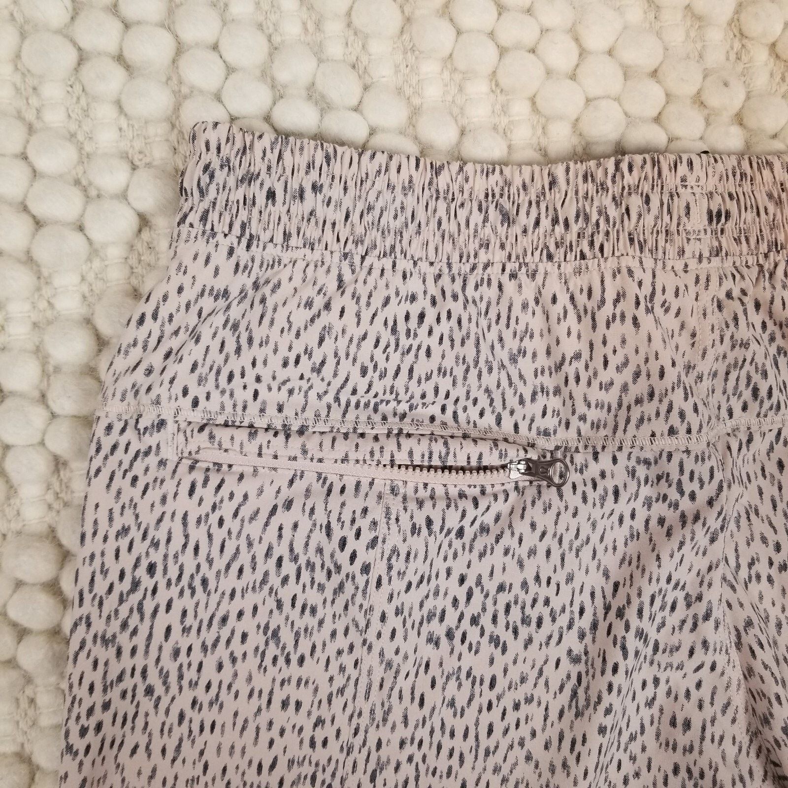 Lululemon Lululemon Step Lively Crop Dottie Dash Grain Black Sz 4 Size 27" / US 4 / IT 40 - 7 Thumbnail