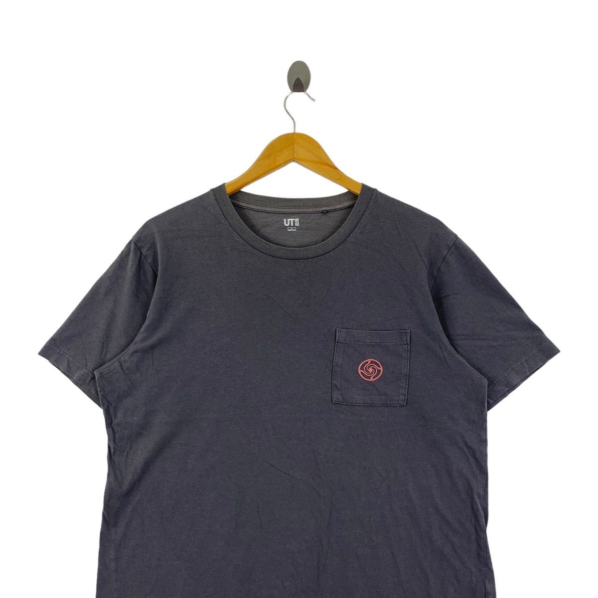 Uniqlo UNIQLO x JUJUTSU KAIZEN School Emblem Members Tee Shirt Top Size US L / EU 52-54 / 3 - 2 Thumbnail