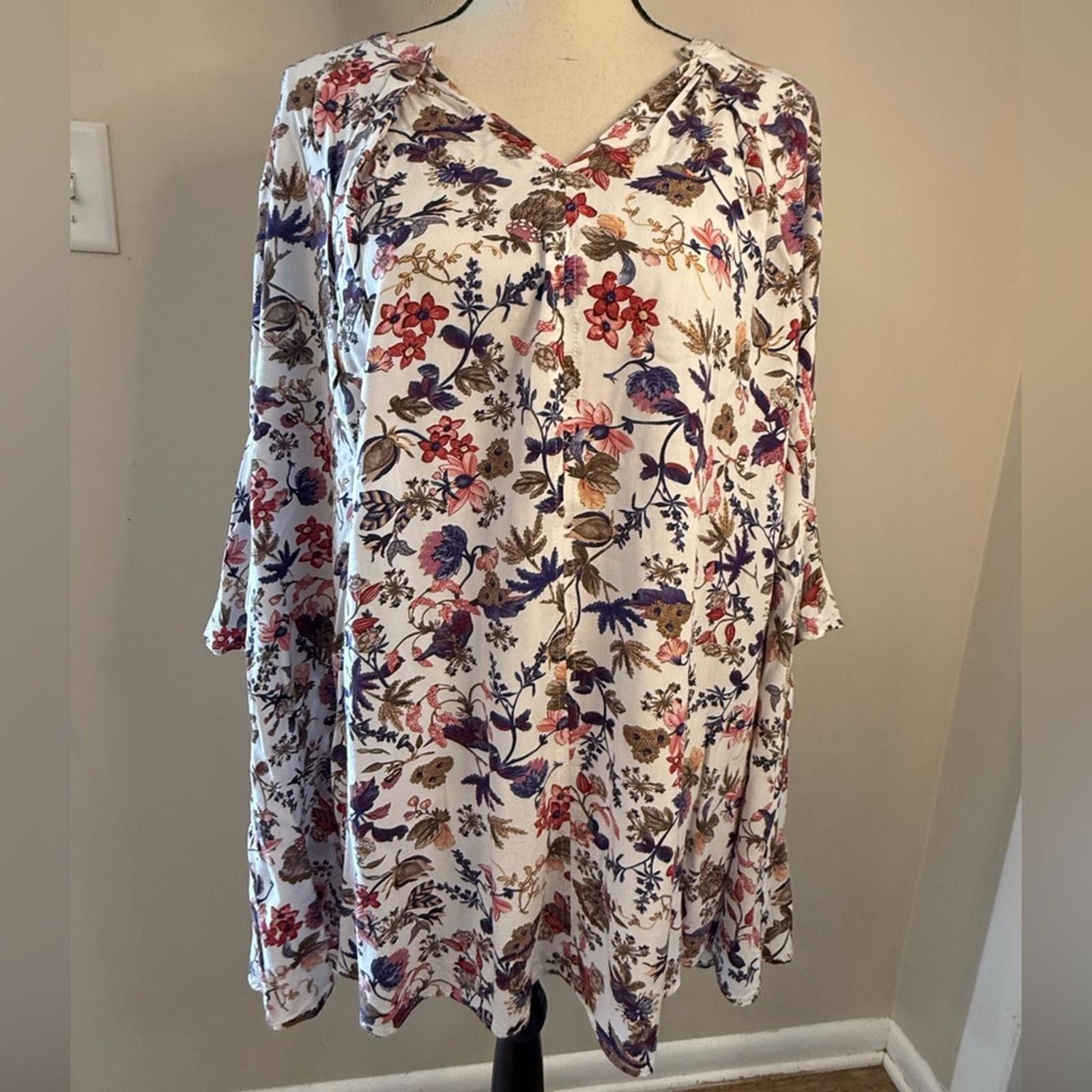 Other Umgee boho floral lace lagenlook top SZ M Size M / US 6-8 / IT 42-44 - 1 Thumbnail
