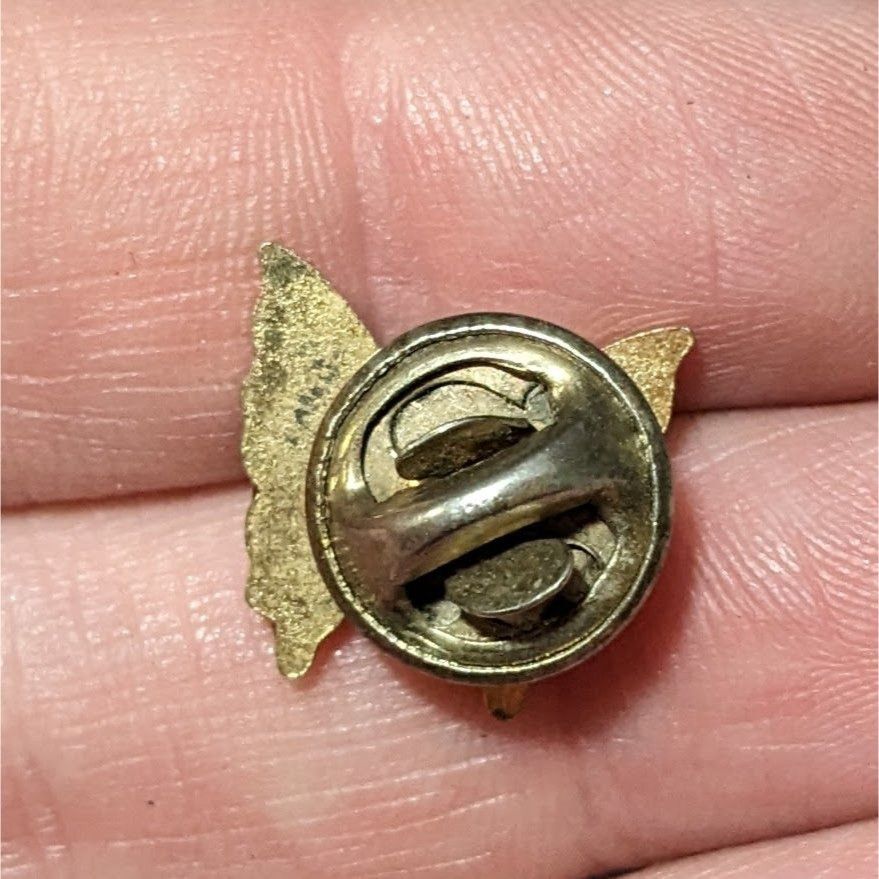 Other Vintage Minimalist Orange And Yellow Butterfly Lapel Pin Size ONE SIZE - 3 Thumbnail