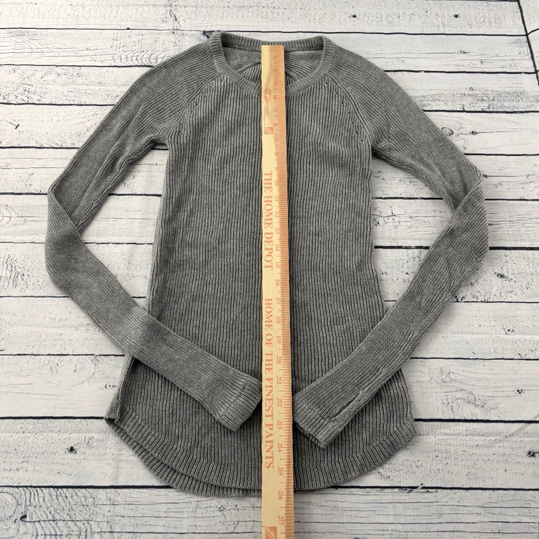 Lululemon Lululemon Long Sleeve Hold Tight Knit Crewneck Sweater Women's 4 Gray Size S / US 4 / IT 40 - 2 Thumbnail