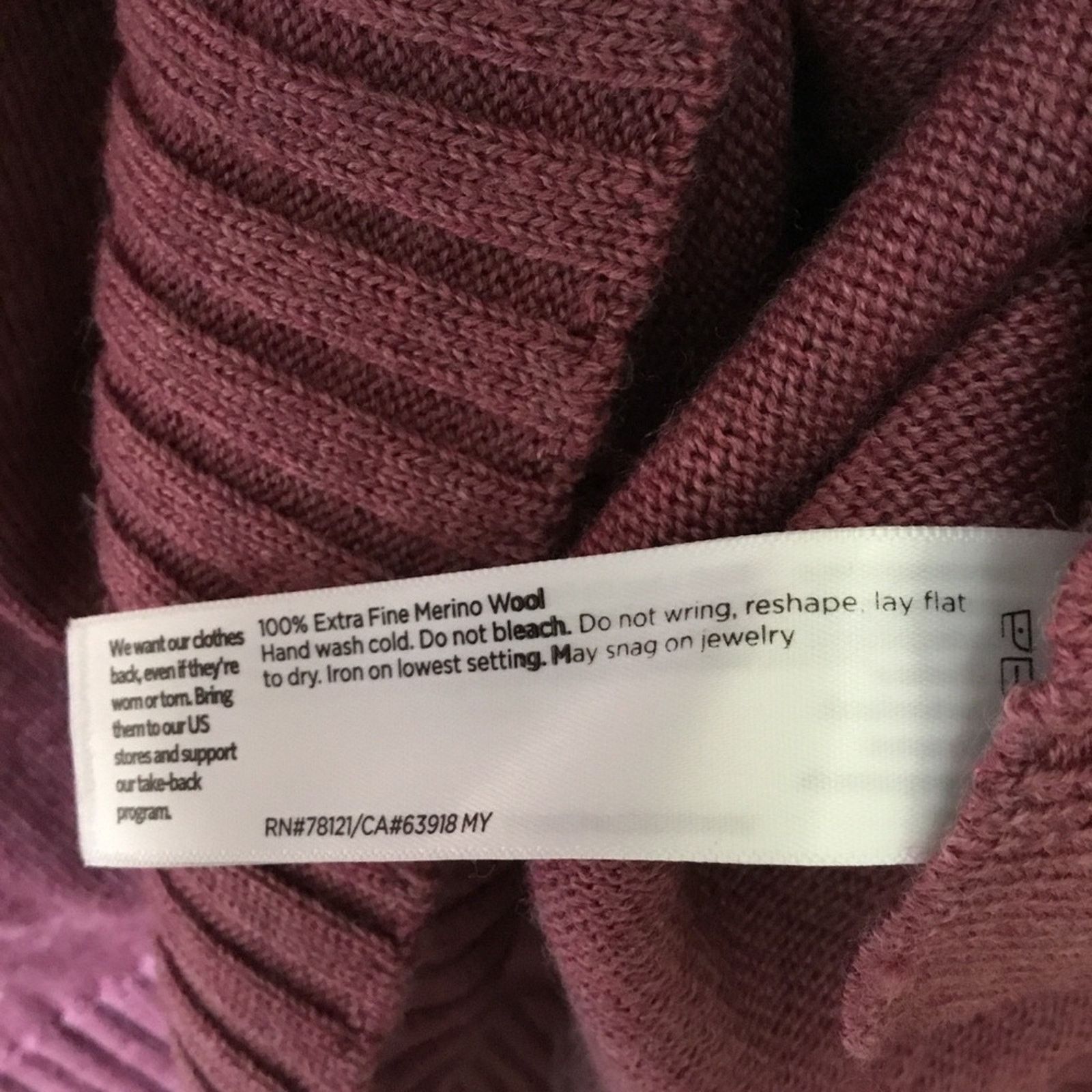 Eileen Fisher Eileen Fisher Wine Merino Wool V-Neck Sweater Size XS / US 0-2 / IT 36-38 - 9 Thumbnail