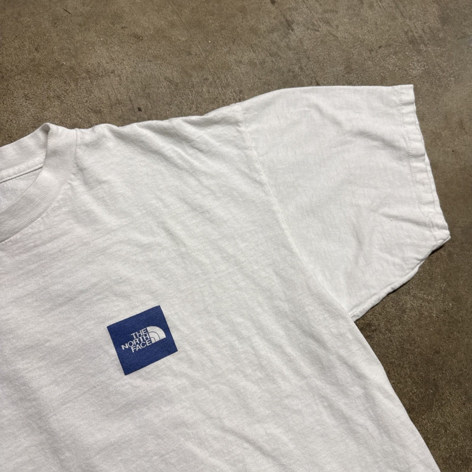 The North Face Vintage The North Face Shirt Mens XL White 90s Chicago Art Size US XL / EU 56 / 4 - 8 Thumbnail