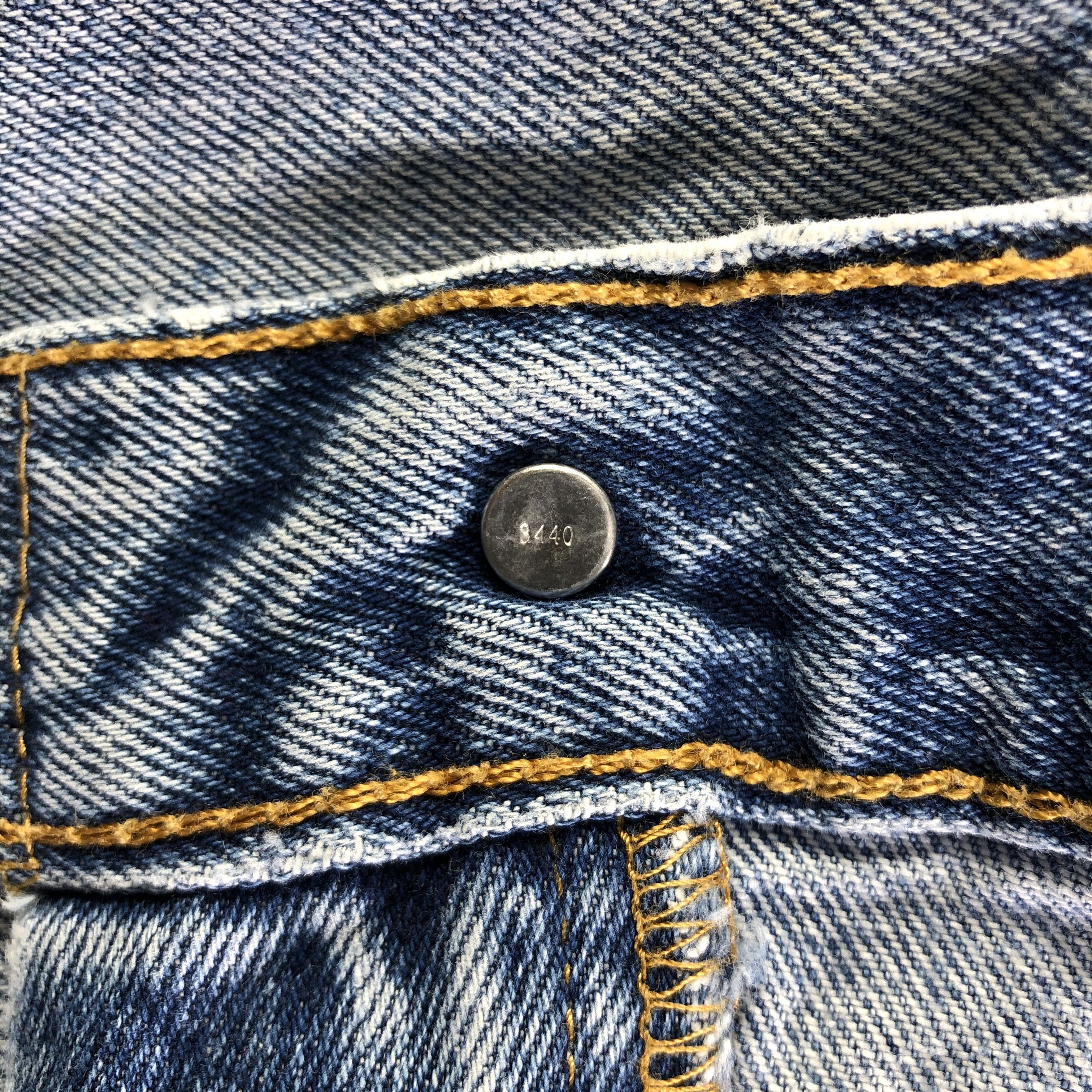 Levi's Vintage Blue Wash Levis Jeans-J4244 Size US 33 - 11 Thumbnail
