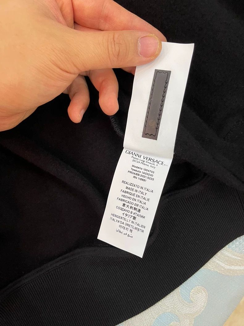 Versace Versace English full-letter stitching design classic patte Size US XS / EU 42 / 0 - 8 Thumbnail