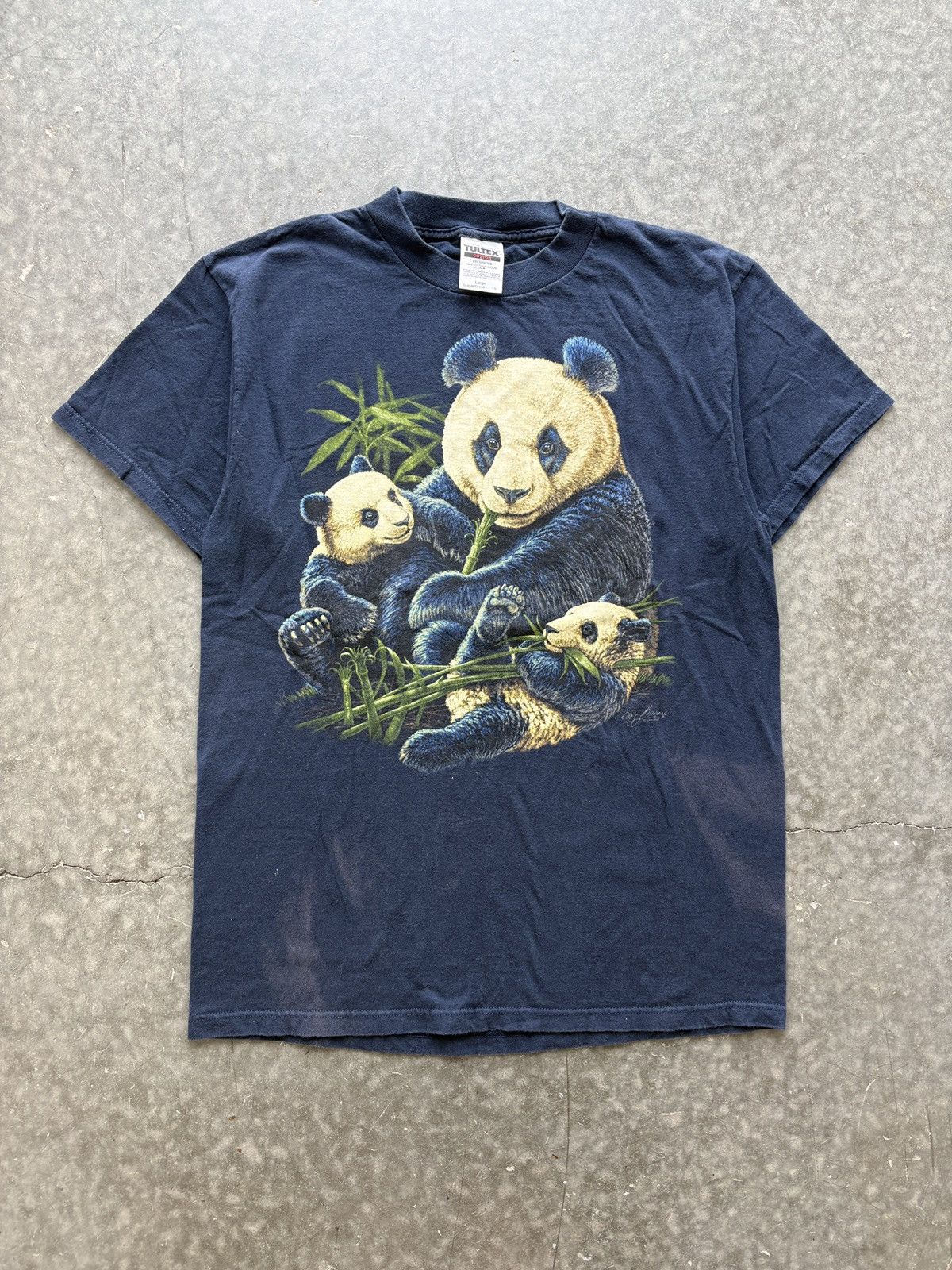 Vintage Vintage 90s Giant Panda Graphic Tee Size US L / EU 52-54 / 3 - 1 Thumbnail