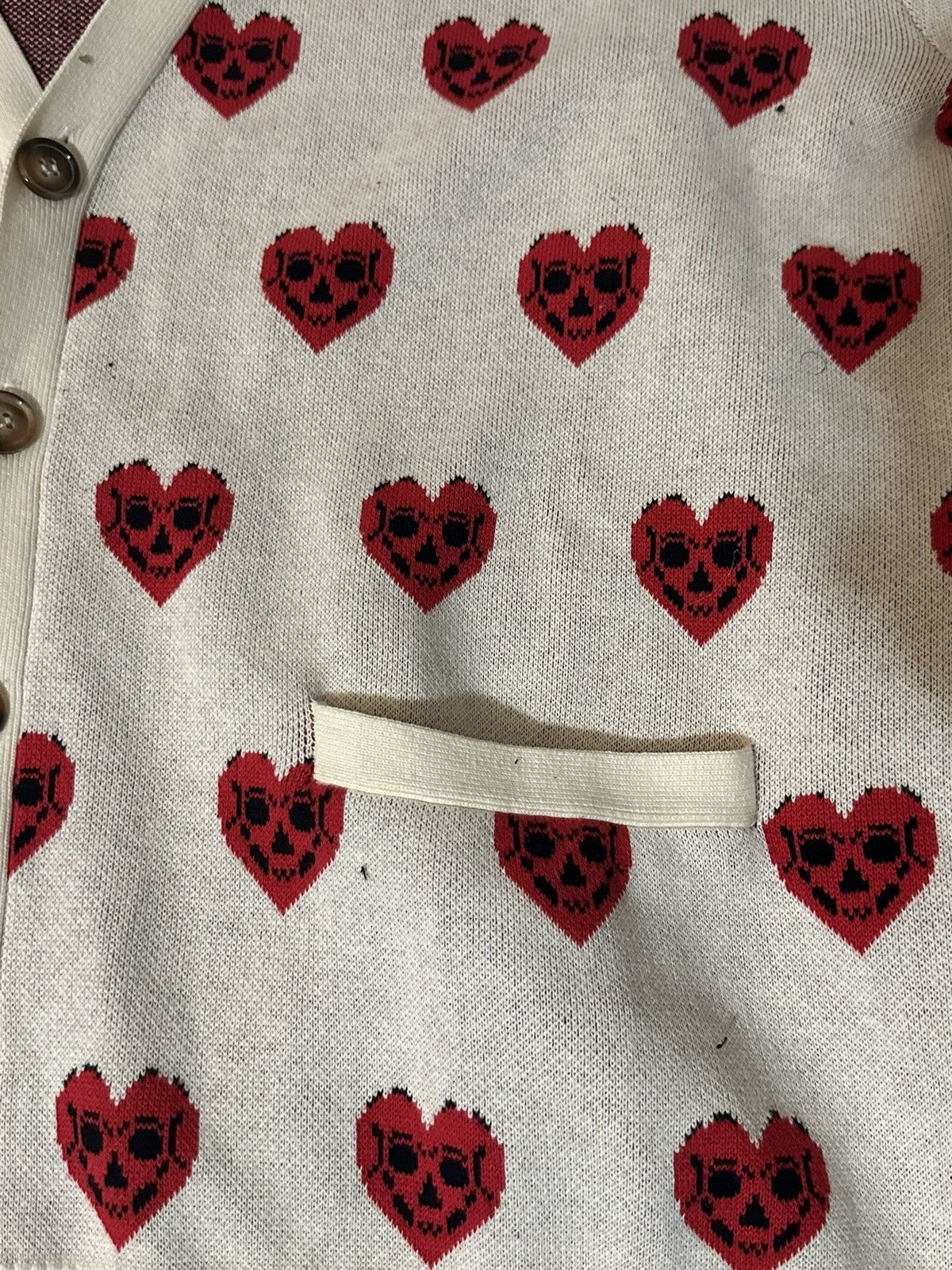 Keith Haring × Uniqlo UNIQLO x Keith Haring Cream Cardigan with Red Heart Pattern Size US L / EU 52-54 / 3 - 3 Thumbnail