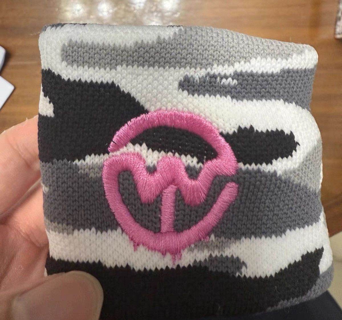 Vintage WRST Pink white camo wristband Size ONE SIZE - 3 Thumbnail