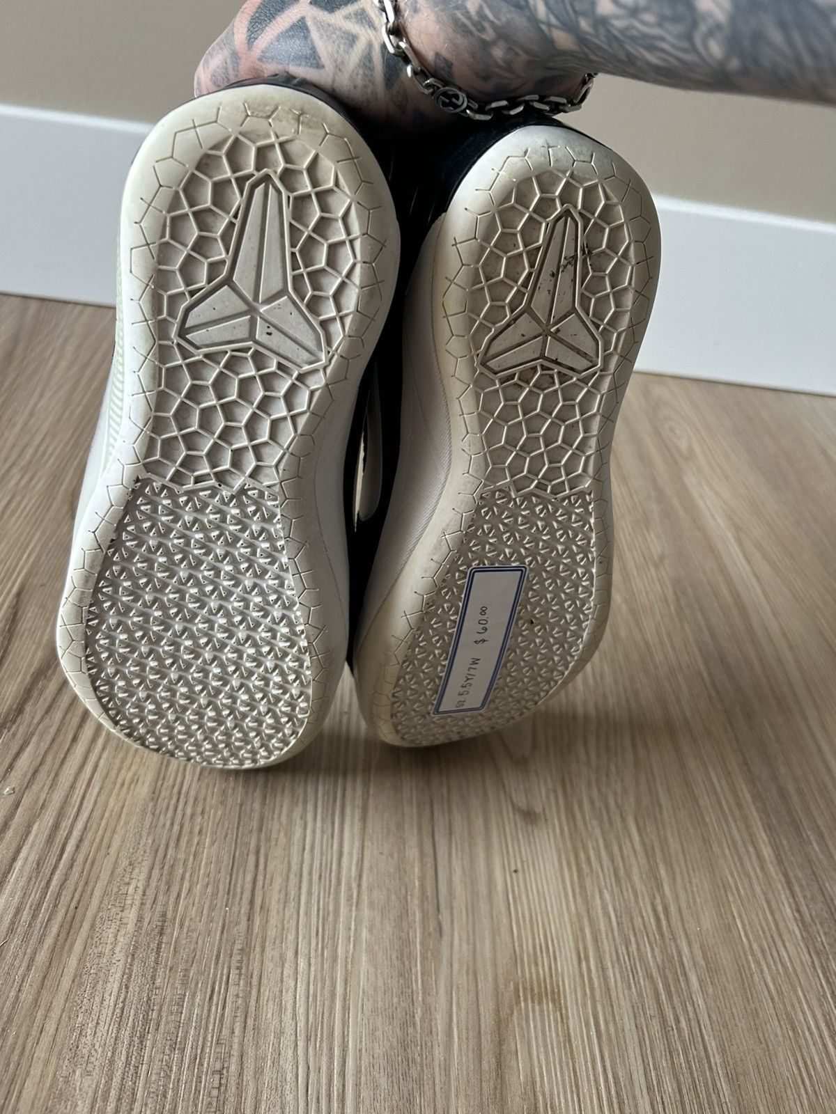 Nike Nike Kobe AD Black White Size US 5.5 / EU 38 - 6 Thumbnail